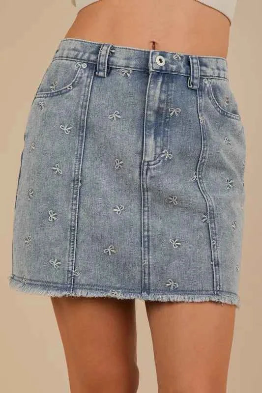 VERY J Bow Printed Casual Denim Mini Skirt VERY J Bow Printed Casual Denim Mini Skirt