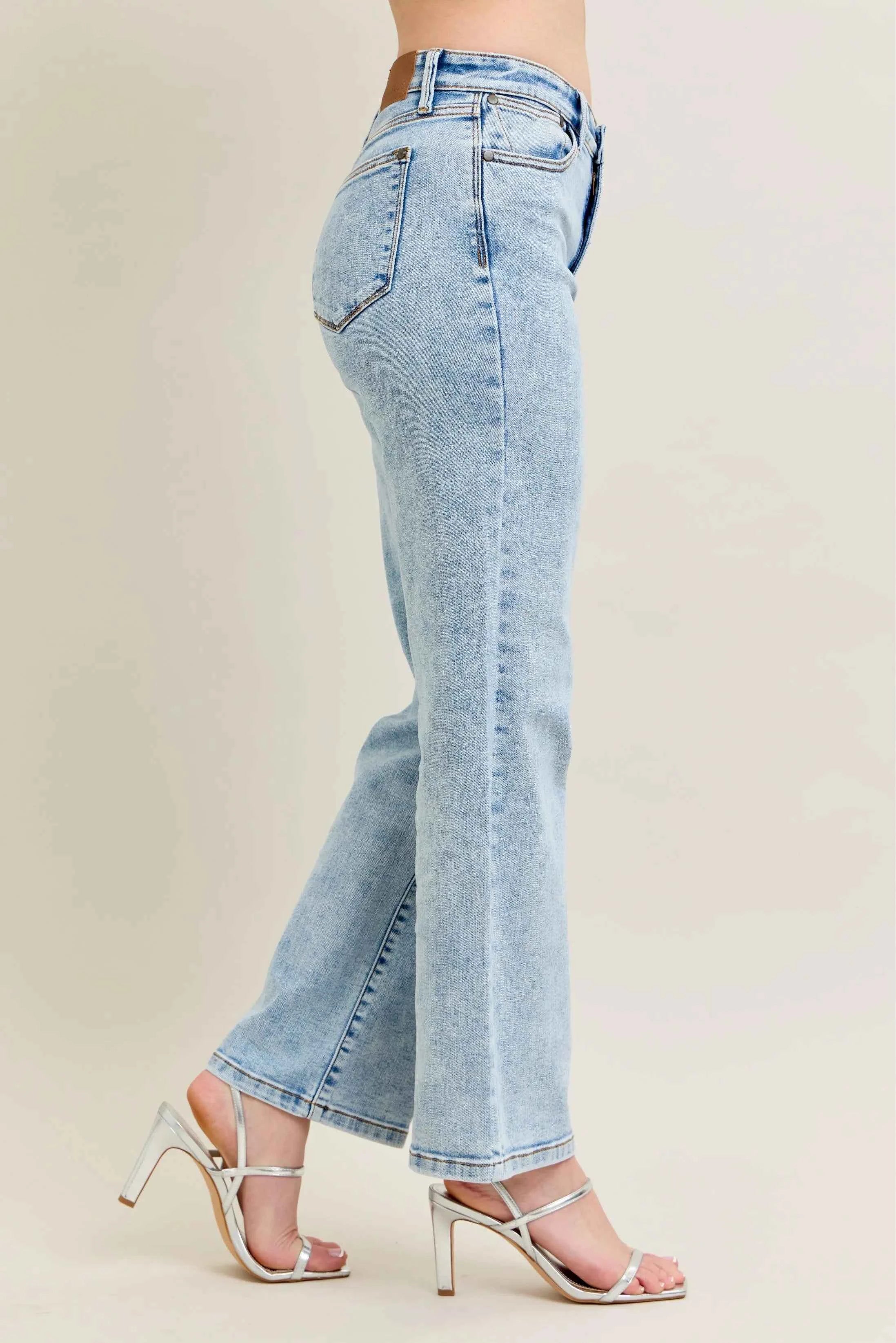 Judy Blue Full Size High Waist Stone Wash Straight Jeans Plus Size Judy Blue Full Size High Waist Stone Wash Straight Jeans Plus Size