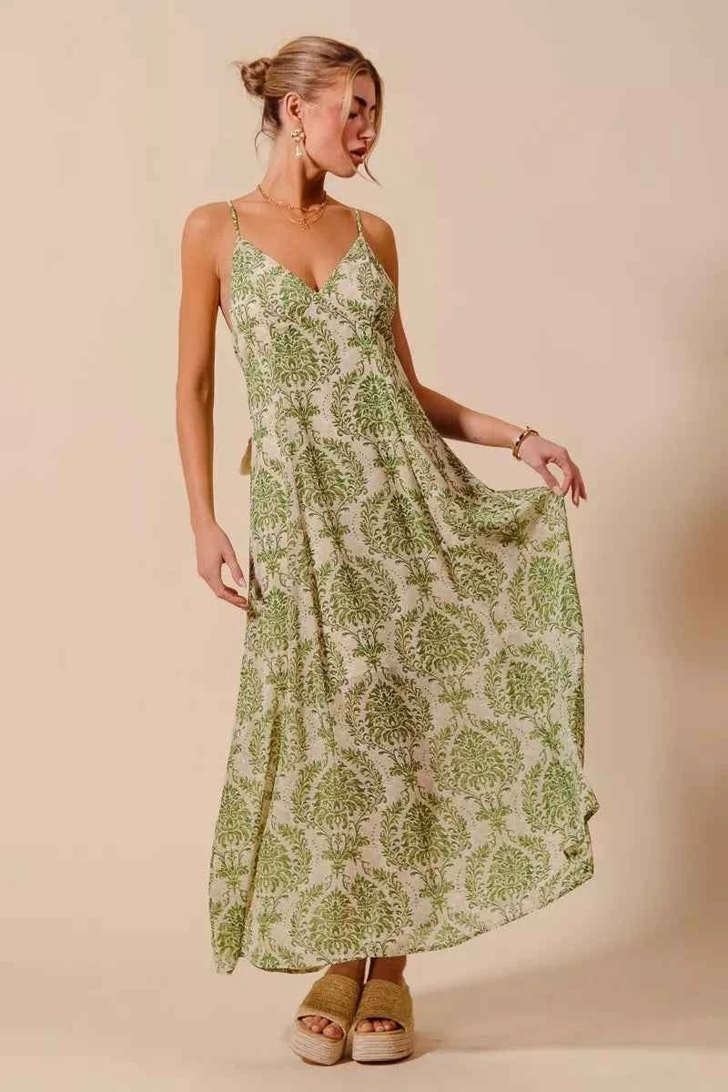 SO ME Damask Floral Summer Maxi Flowy Dress With Open Back SO ME Damask Floral Summer Maxi Flowy Dress With Open Back