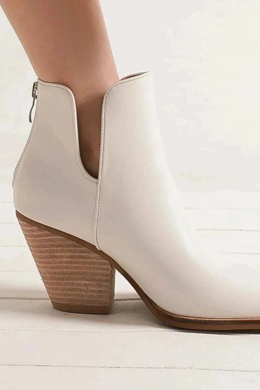 Beast Fashion Pointed Metal-Tip Toe Block Heel Ankle Boots Beast Fashion Pointed Metal-Tip Toe Block Heel Ankle Boots