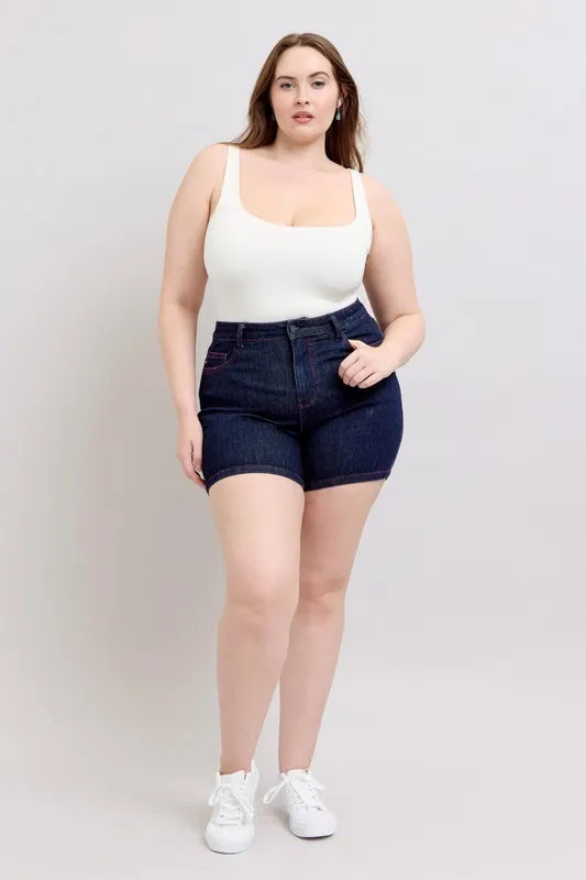 Judy Blue Plus Size HW Heart Shaped Pkts & Red Contrast Thread Denim Shorts 0767ac954a214315a080be4e73a0832b-Max-Origin