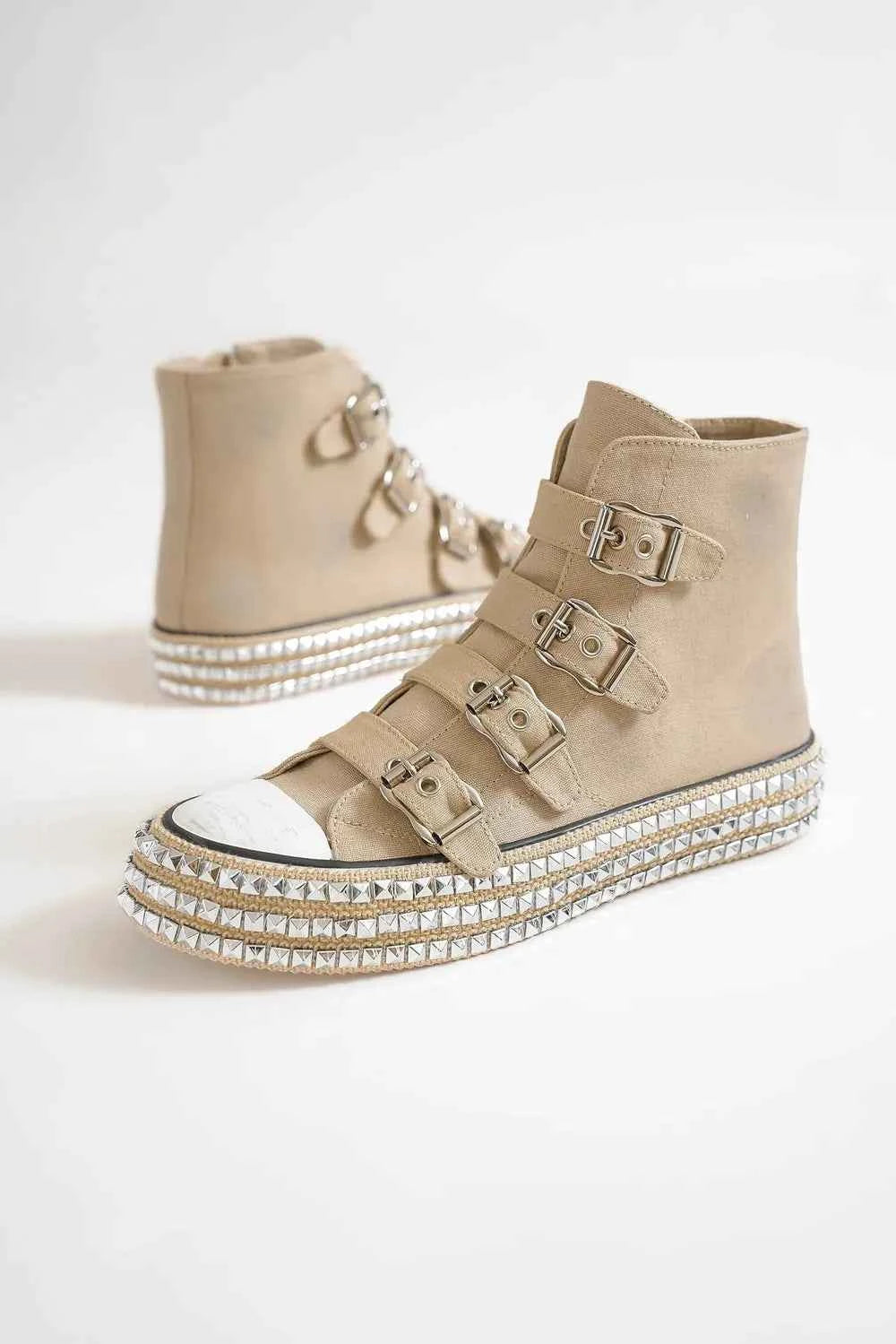 Beast Fashion Multi-Buckle Straps Studded Platform Sneakers Beast Fashion Multi-Buckle Straps Studded Platform Sneakers