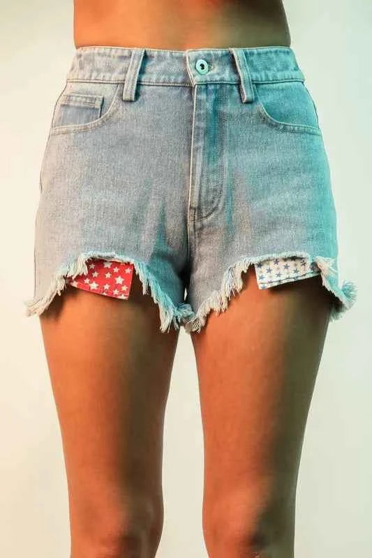 VERY J Raw Hem Pocketed Contrast Washed Denim Shorts VERY J Raw Hem Pocketed Contrast Washed Denim Shorts
