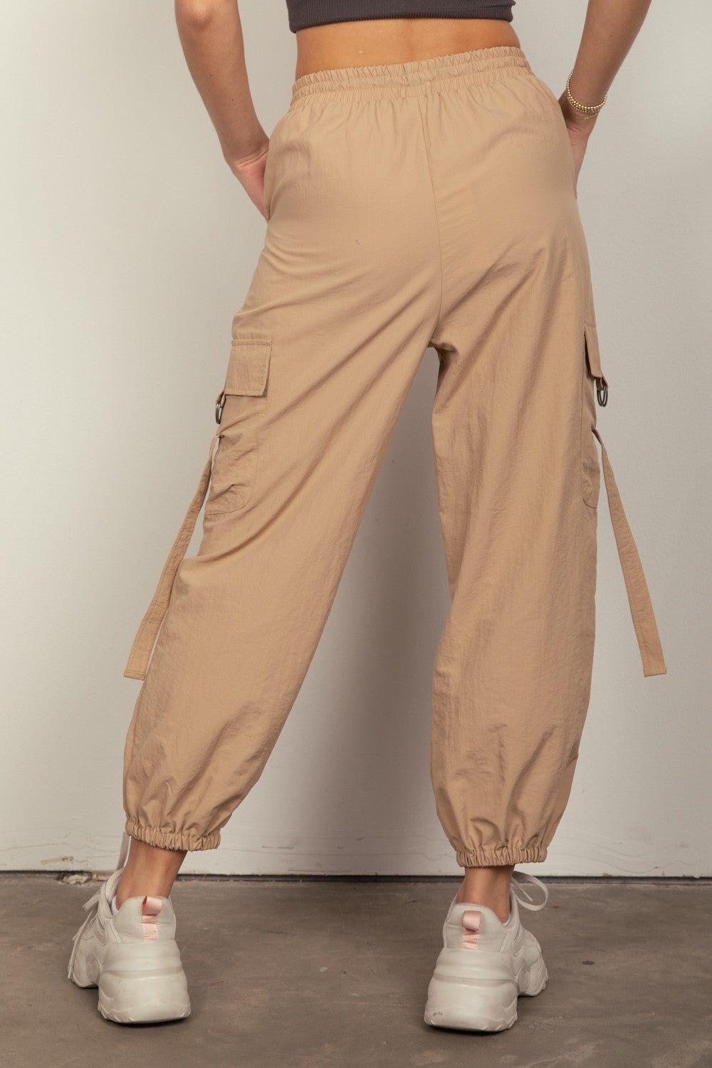 VERY J Elastic Waist Woven Cargo Pants VERY J Elastic Waist Woven Cargo Pants - TopFashionHQ