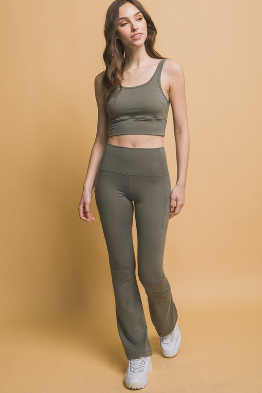 Love Tree High Waist Flare Active Leggings with Side Pockets Love Tree High Waist Flare Active Leggings with Side Pockets - TopFashionHQ