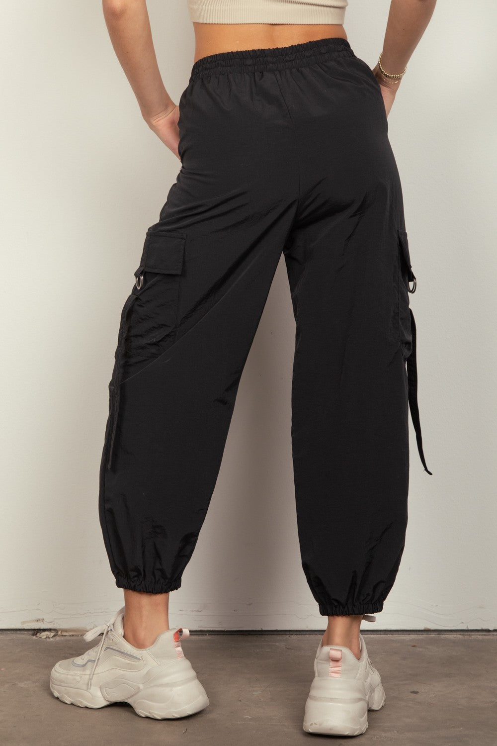 VERY J Elastic Waist Woven Cargo Pants VERY J Elastic Waist Woven Cargo Pants - TopFashionHQ