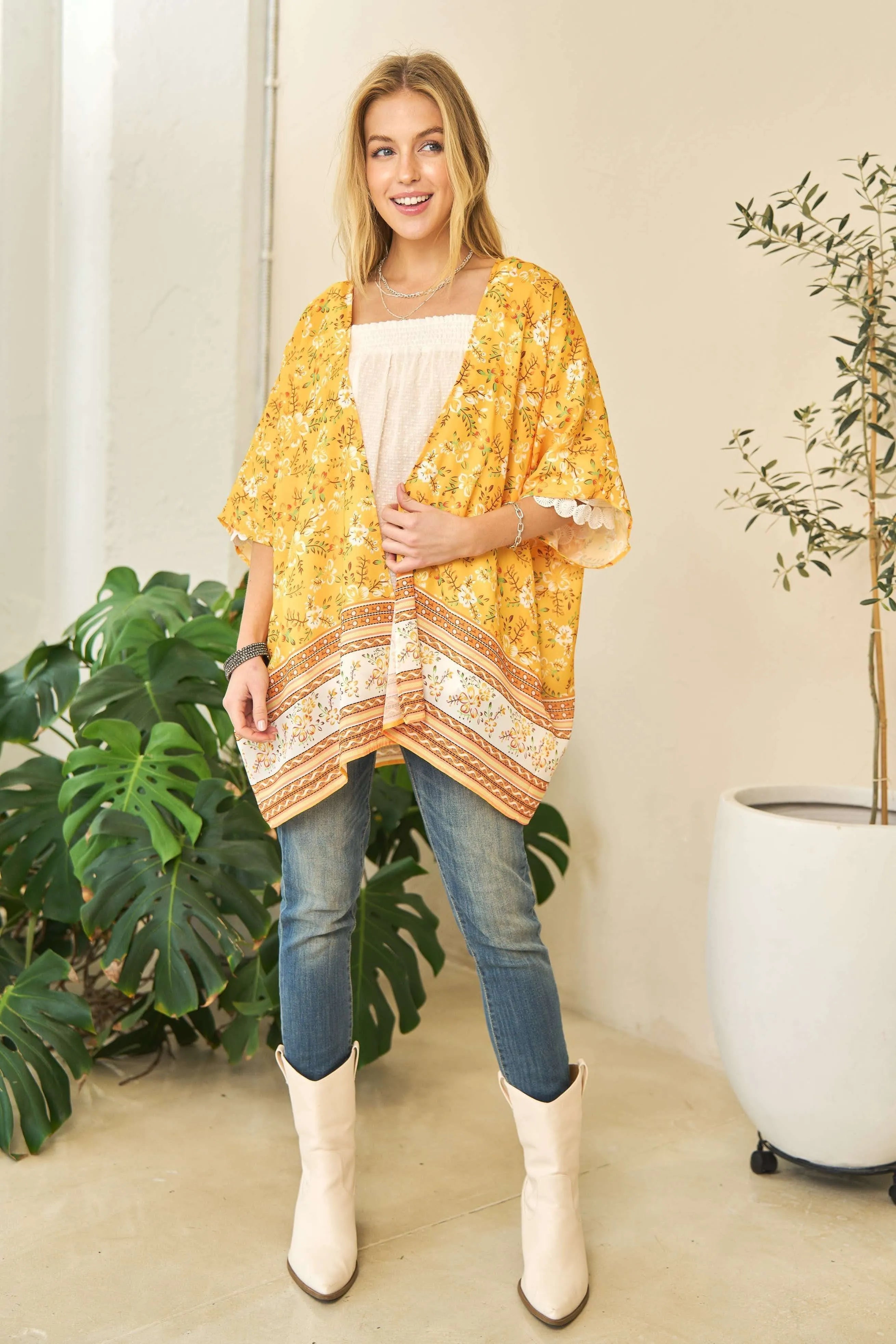 Davi & Dani Floral Printed Short Sleeve Loose Fit Kimono Cover Up 1d02929e556b45d8b84cc4ae1b58c434-Max-Origin