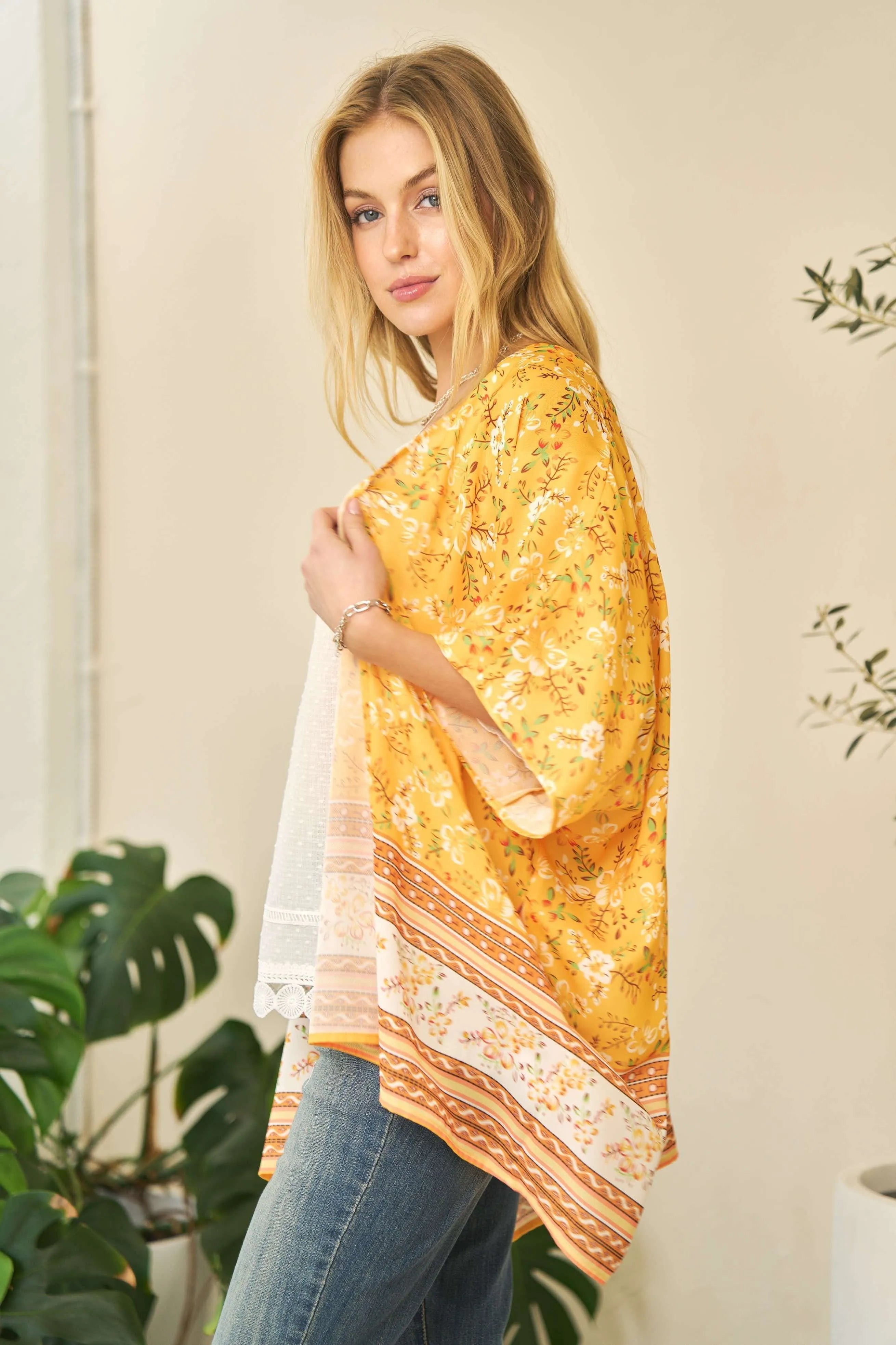 Davi & Dani Floral Printed Short Sleeve Loose Fit Kimono Cover Up 254098c7a06b46fa83043854cdc13789-Max-Origin