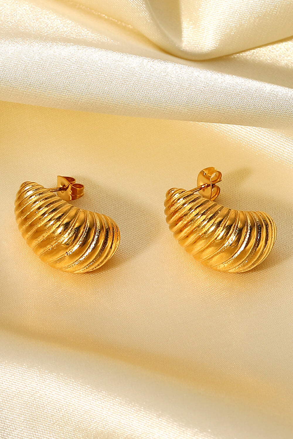 Shell Shore Spiral Stud Earrings Shell Shore Spiral Stud Earrings