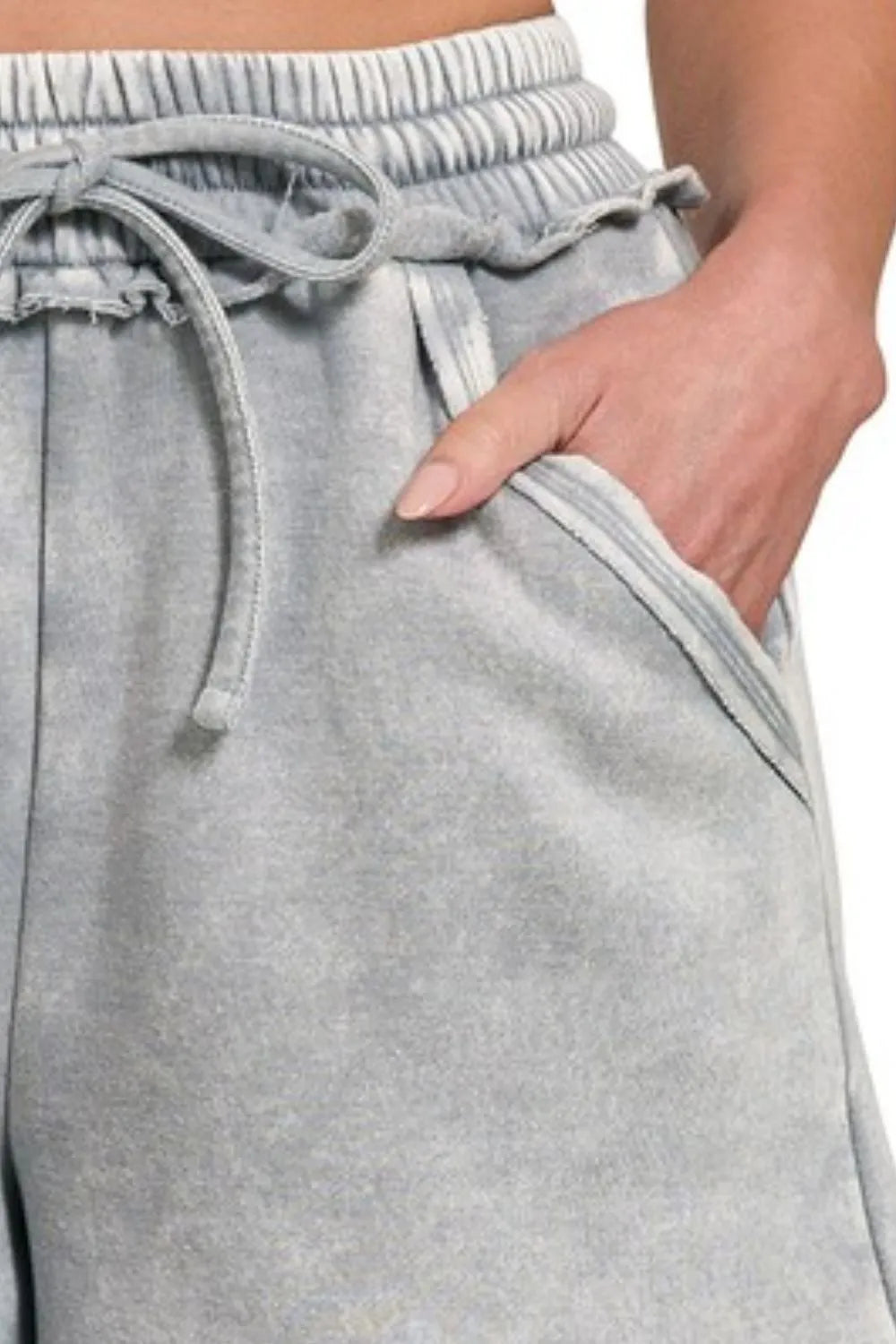 Zenana Acid Wash Fleece Drawstring Shorts With Pockets 2dfe6788-c5a6-4db6-9f59-35f27afd2894-Max-Origin