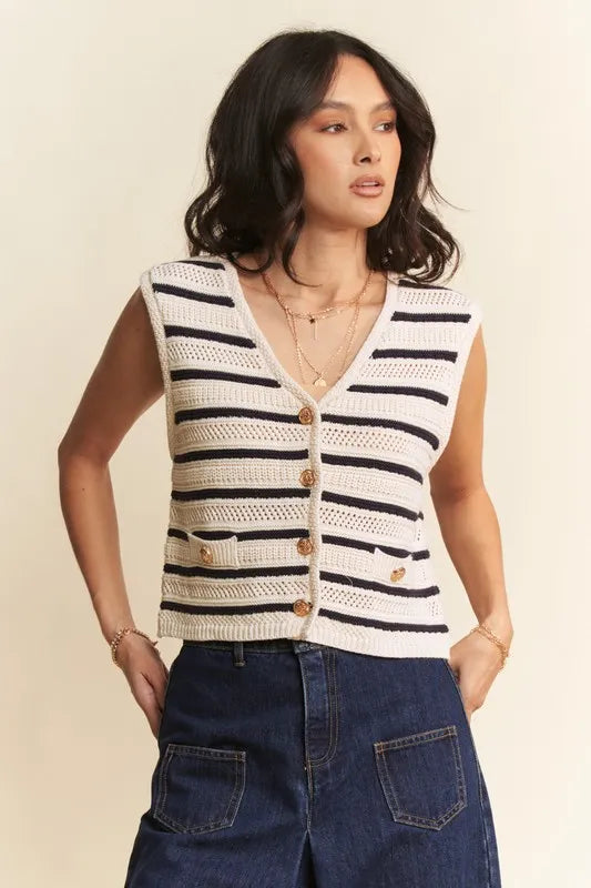 Davi & Dani Sleeveless Cropped Striped Sweater Knit Vest Top 2f10eca9-960e-4ae6-b476-24ea25d43c84-Max-Origin