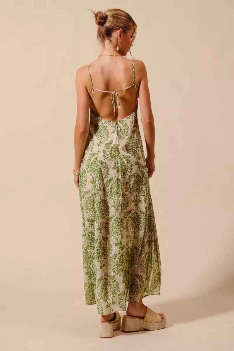 SO ME Damask Floral Summer Maxi Flowy Dress With Open Back SO ME Damask Floral Summer Maxi Flowy Dress With Open Back