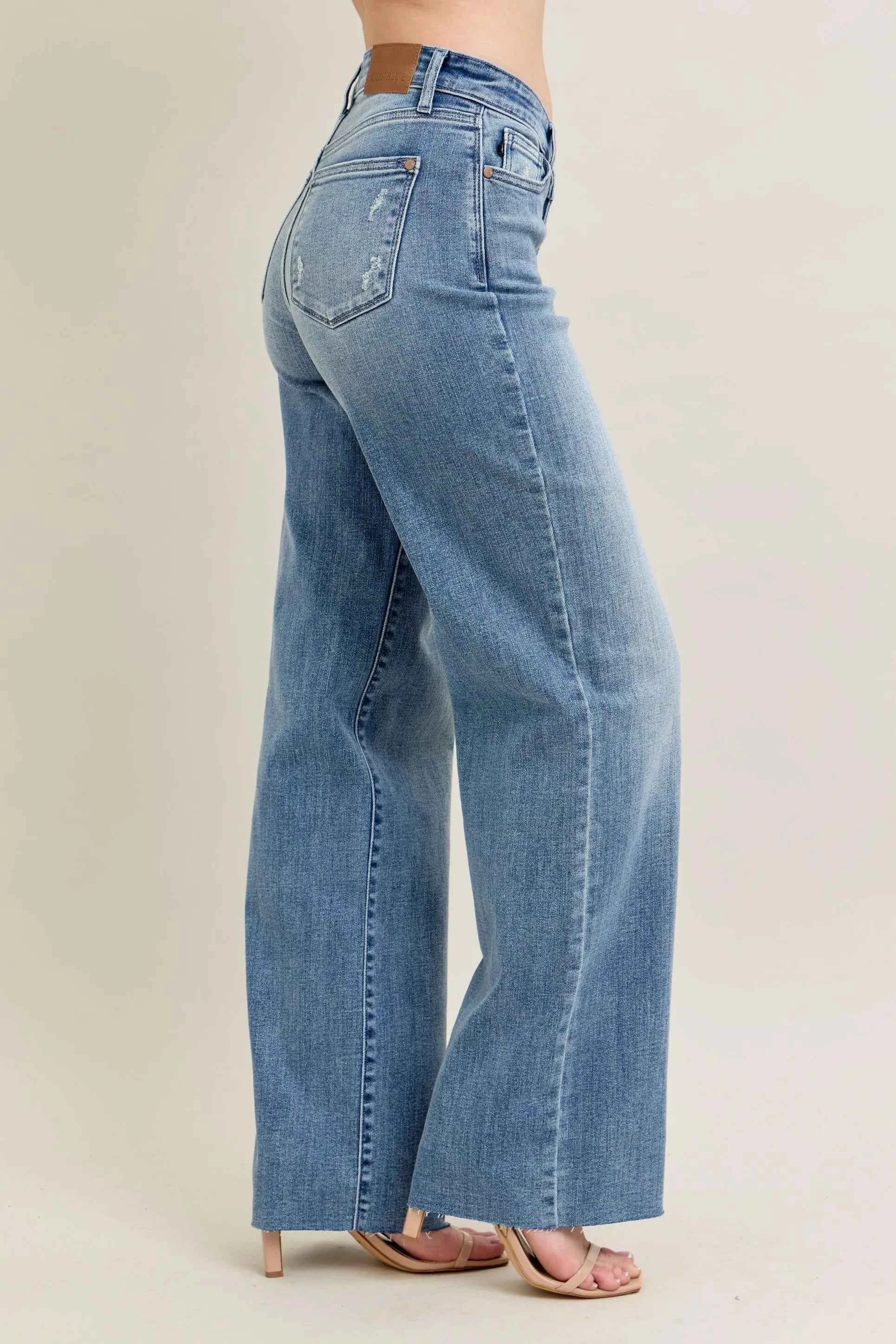 Judy Blue Full Size V - Front Baggy Jeans Plus Size Judy Blue Full Size V - Front Baggy Jeans Plus Size