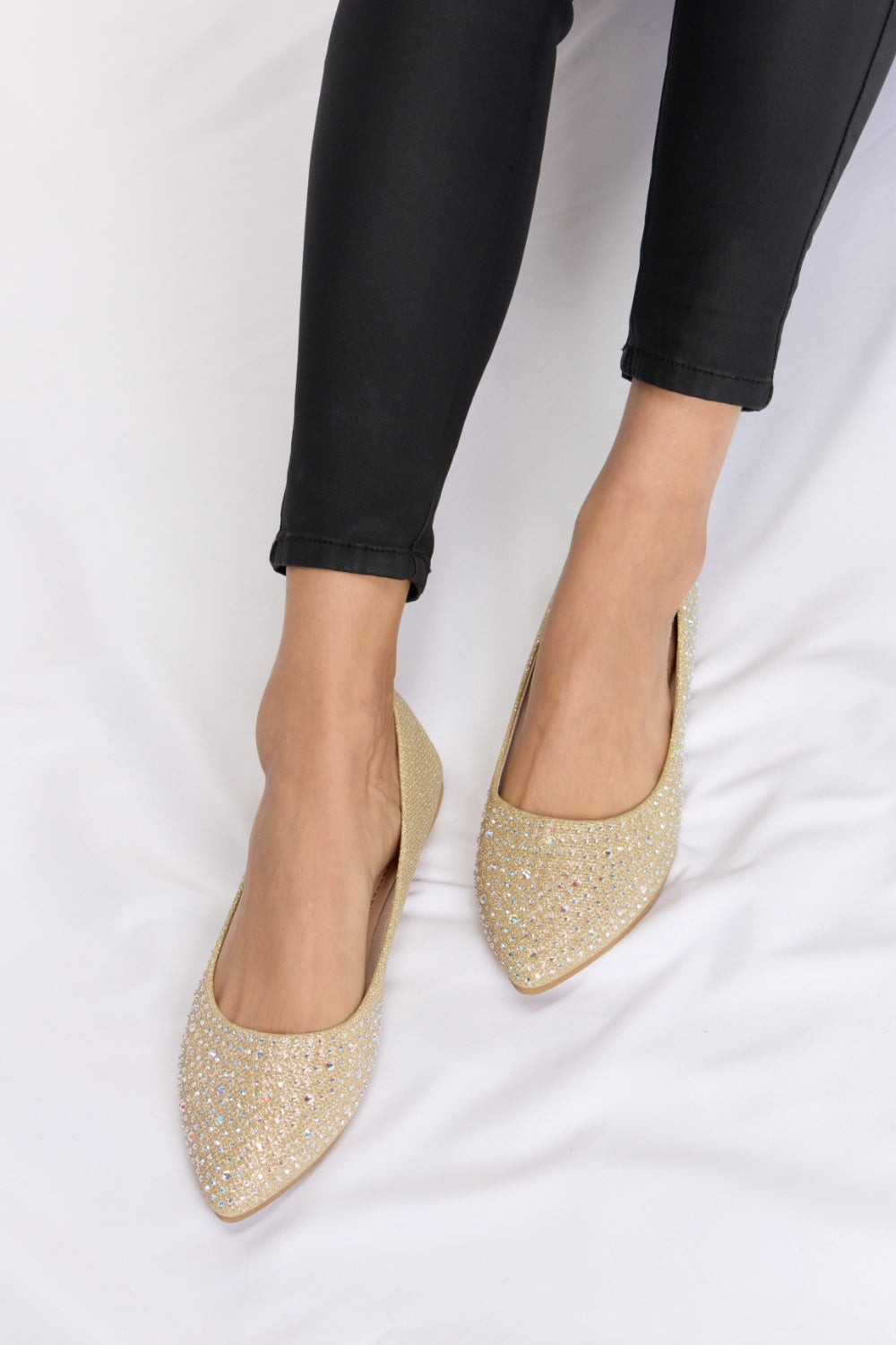Forever Link Rhinestone Point Toe Flat Slip-Ons Forever Link Rhinestone Point Toe Flat Slip-Ons - TopFashionHQ