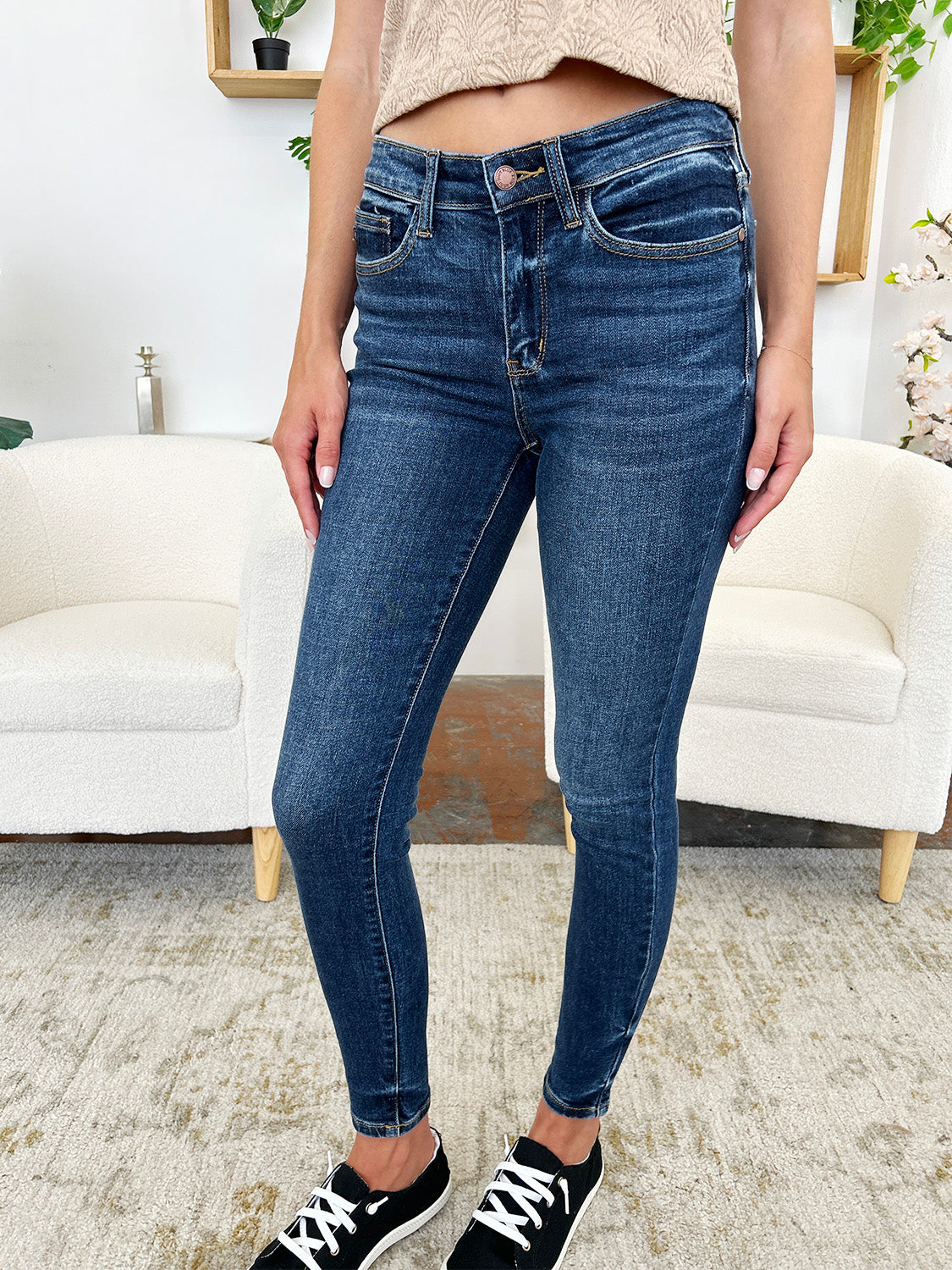 Judy Blue Full Size Classic Handsand Skinny Jeans Judy Blue Full Size Classic Handsand Skinny Jeans - TopFashionHQ