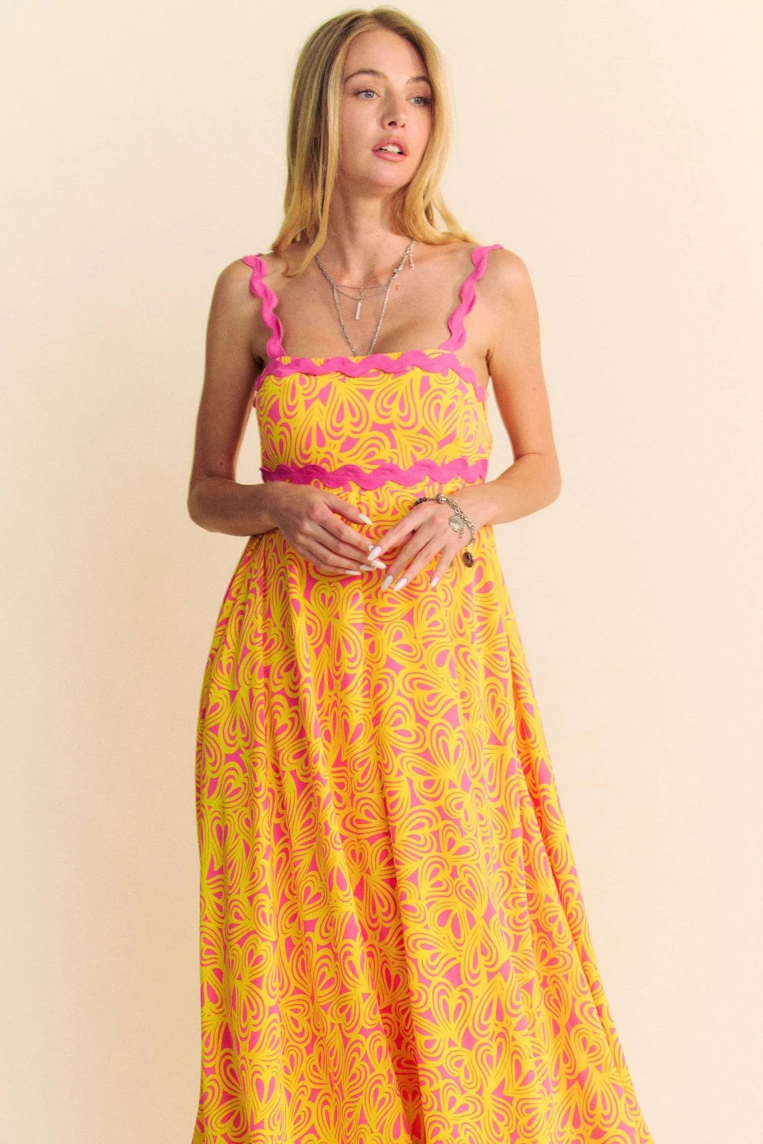 Davi & Dani Geo 2 Tone Printed Wavi Trim Tiered Maxi Dress 33834e47f7a043f9bb9f881dae84061b-Max-Origin