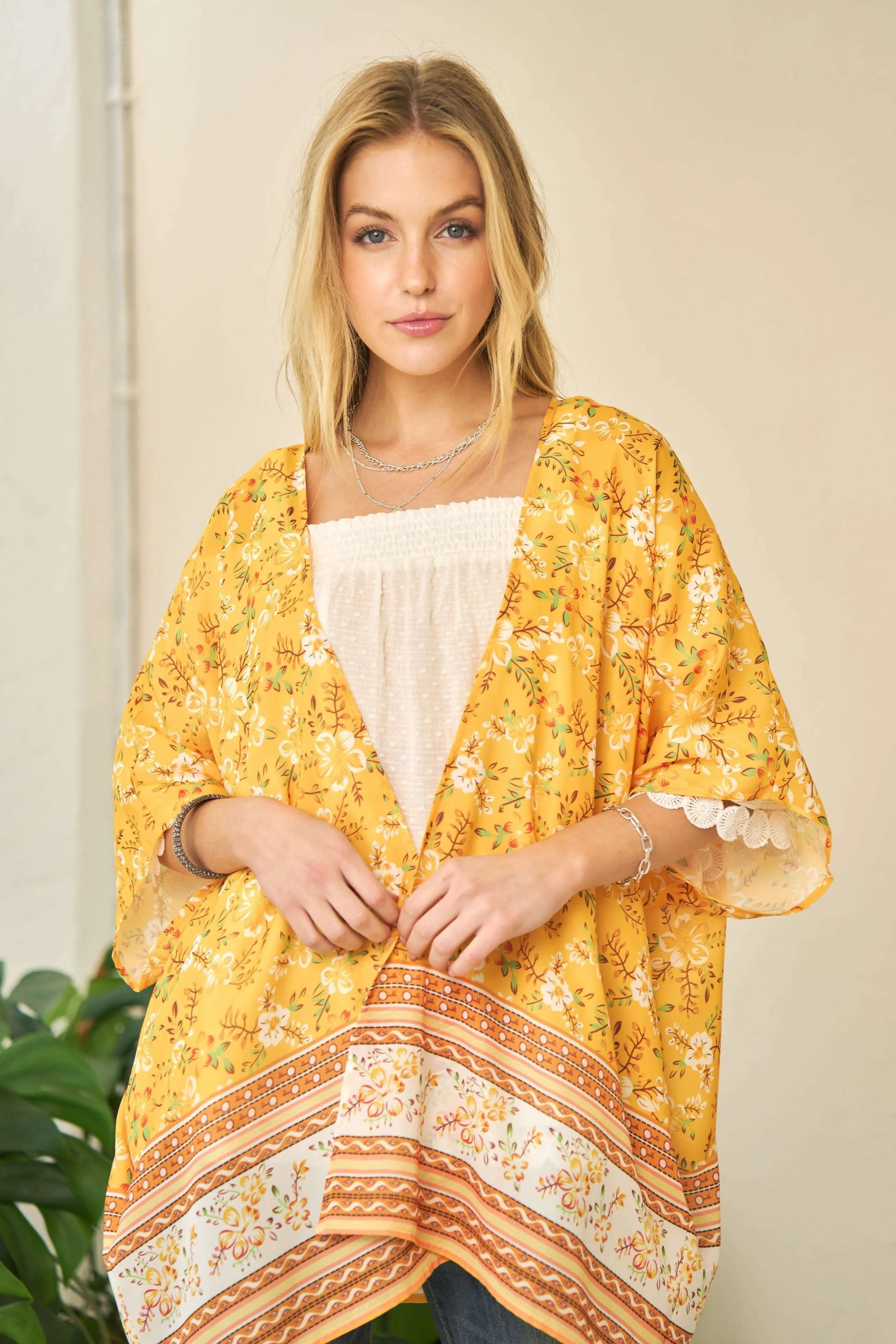 Davi & Dani Floral Printed Short Sleeve Loose Fit Kimono Cover Up 36c451b3966e470a9843beca7150a432-Max-Origin