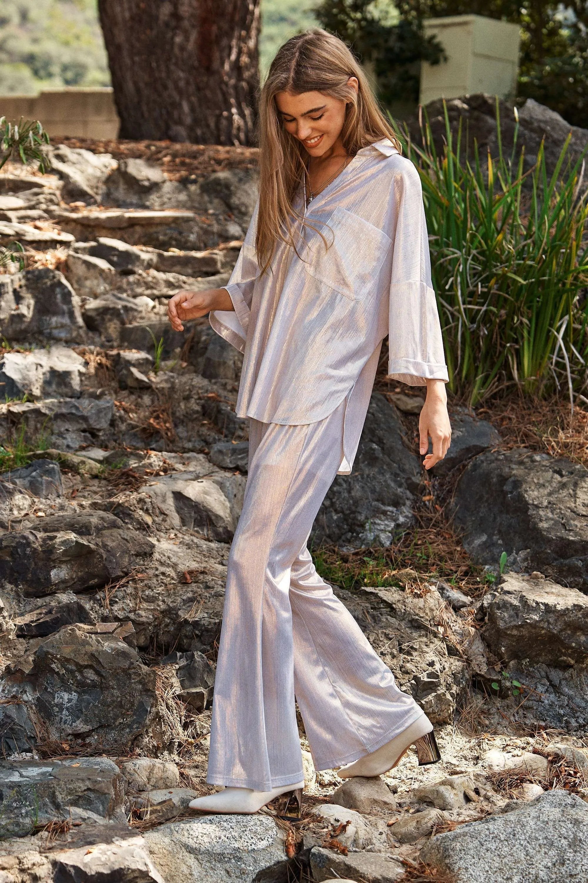 Davi & Dani Solid Sparkling Shimmer Pocket Button Front Shirt 386cbe818d4f4ea49c6753ffbb115f88-Max-Origin