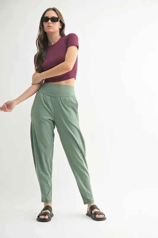 MONO B Flowbarrel High Waist Active Pants MONO B Flowbarrel High Waist Active Pants
