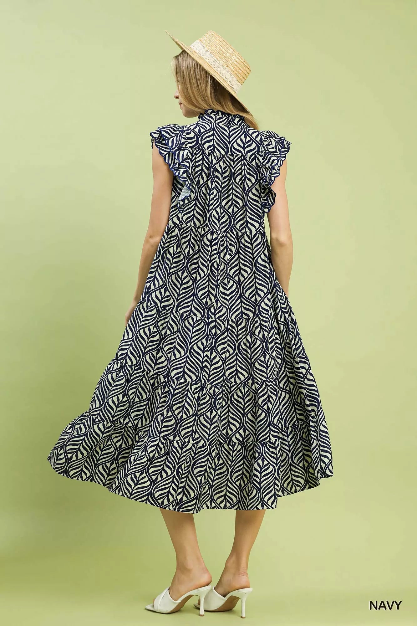 Umgee Leaf Print Tiered Midi Dress with Ruffle Detail 4156cb82-2a02-48cd-961c-e448afcf6816-Max-Origin