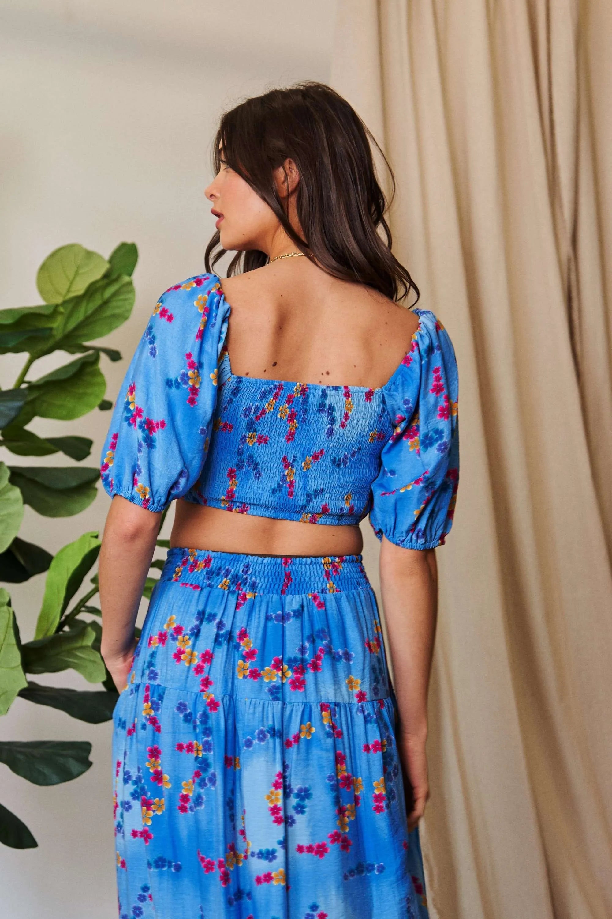 Davi & Dani Smocing Bodice Puff Short Sleeve Printed Crop Top 41e125a309a44251816cdc6593ffa7fb-Max-Origin