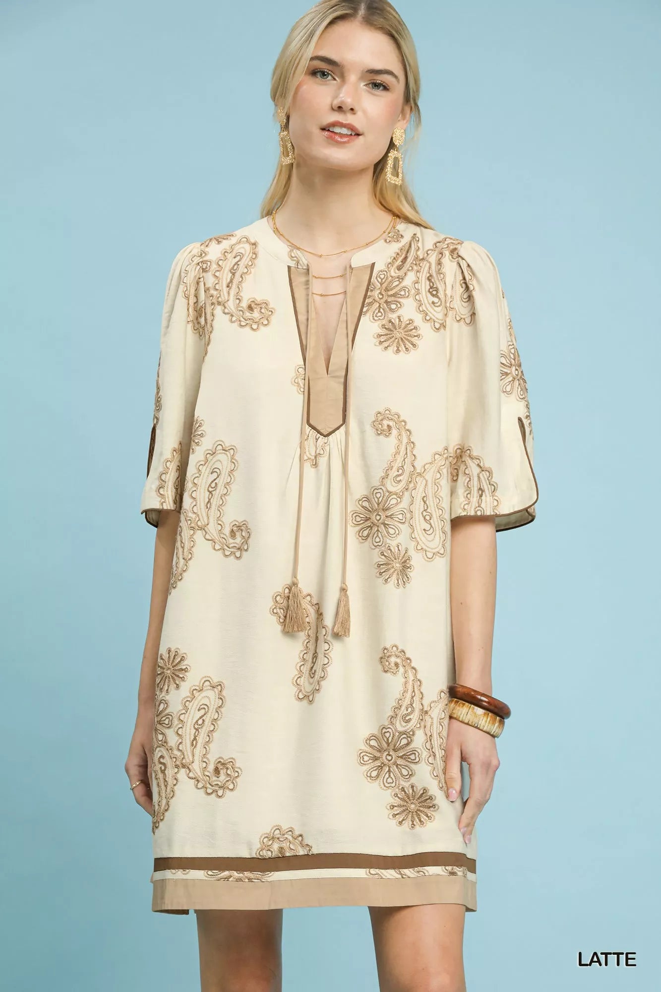 Umgee Embroidered Split Neck Shift Dress 461ebd00-4d6a-448a-8f3a-2eee11a17422-Max-Origin