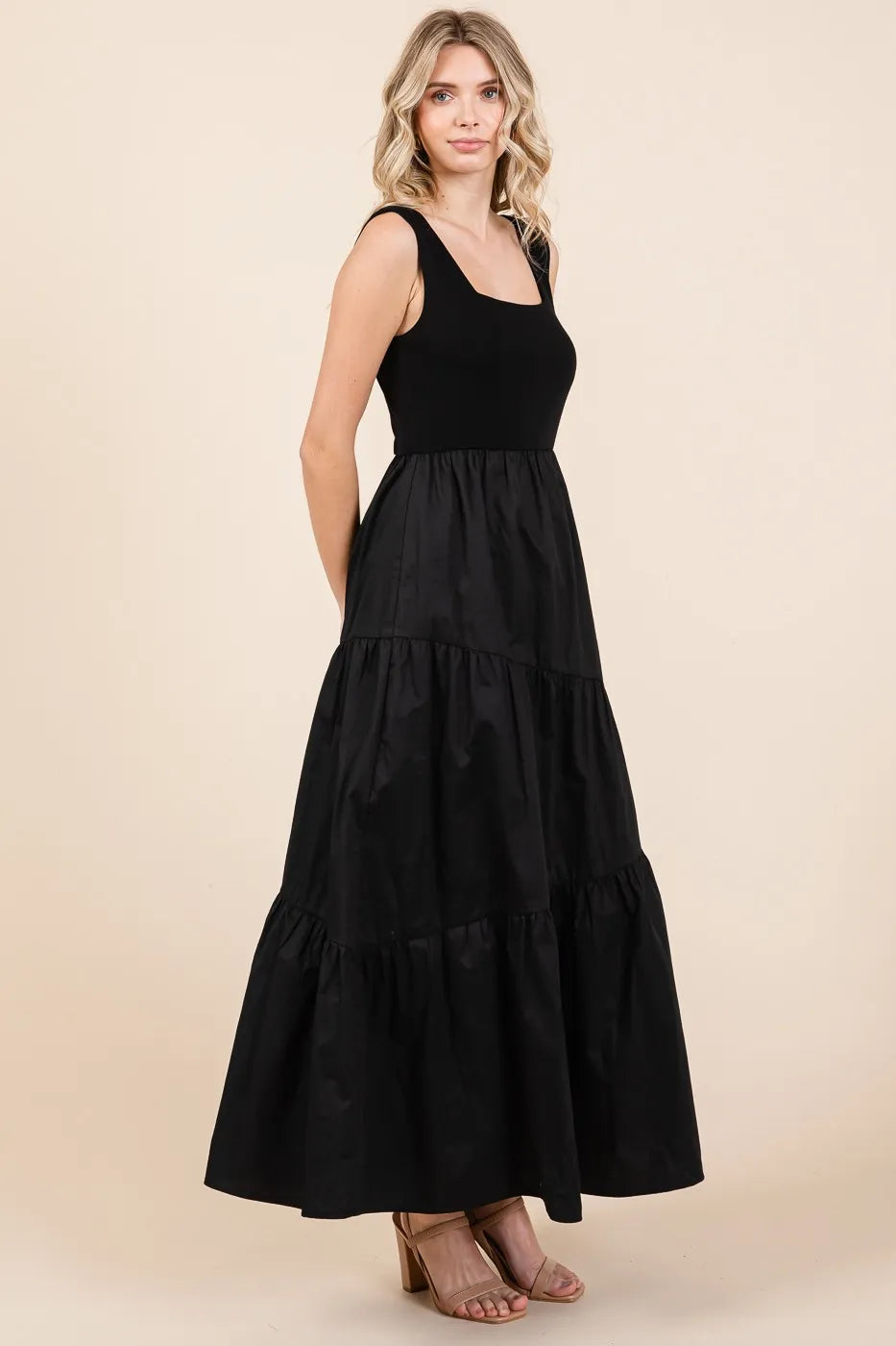 Mittoshop Mix Media Square Neck Maxi Dress 4ad7ccfcc17c47ab8f8839386873c595-Max-Origin