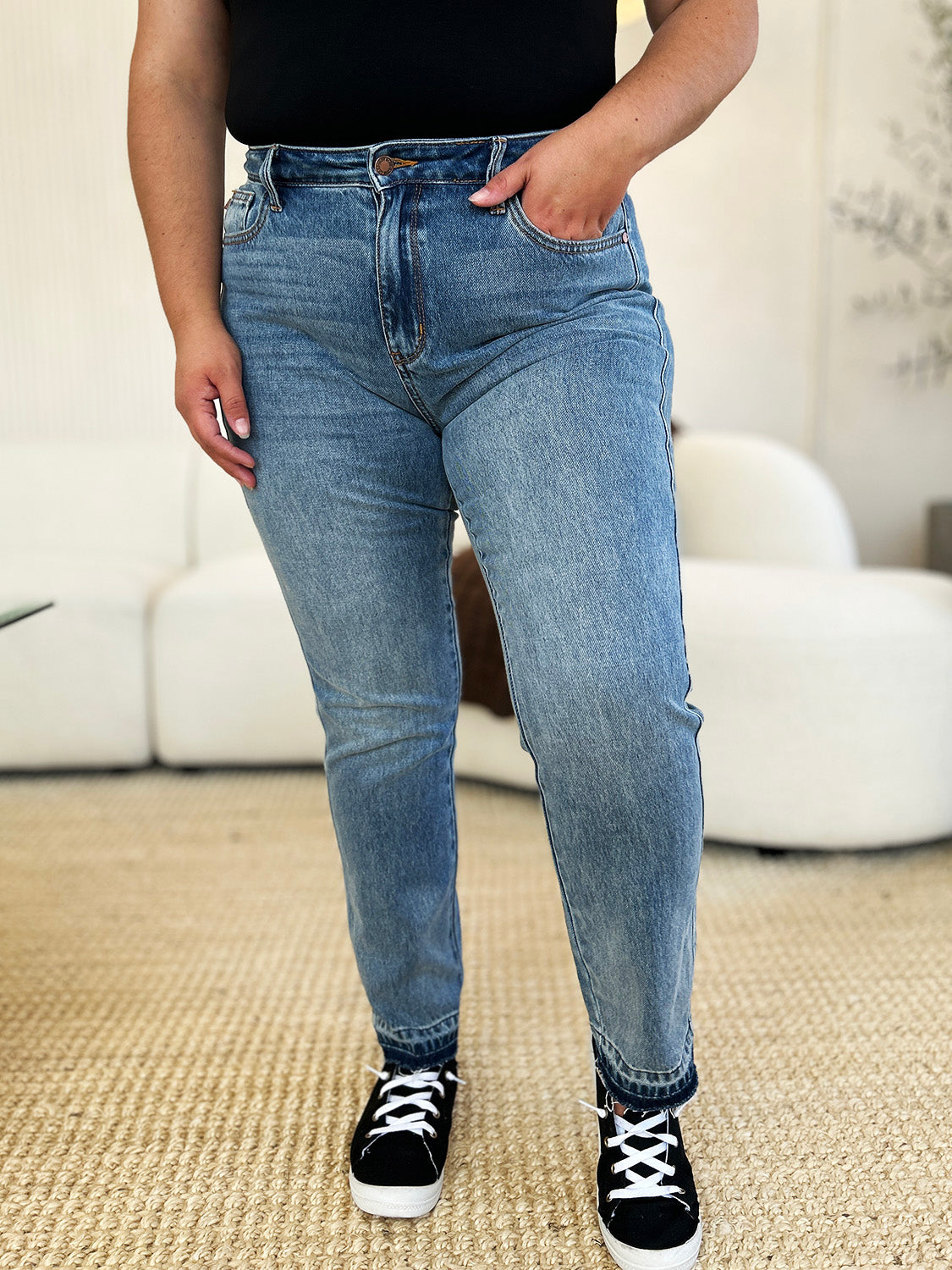Judy Blue Full Size Mid Rise Rigid Magic Release Hem Jeans Judy Blue Full Size Mid Rise Rigid Magic Release Hem Jeans - TopFashionHQ