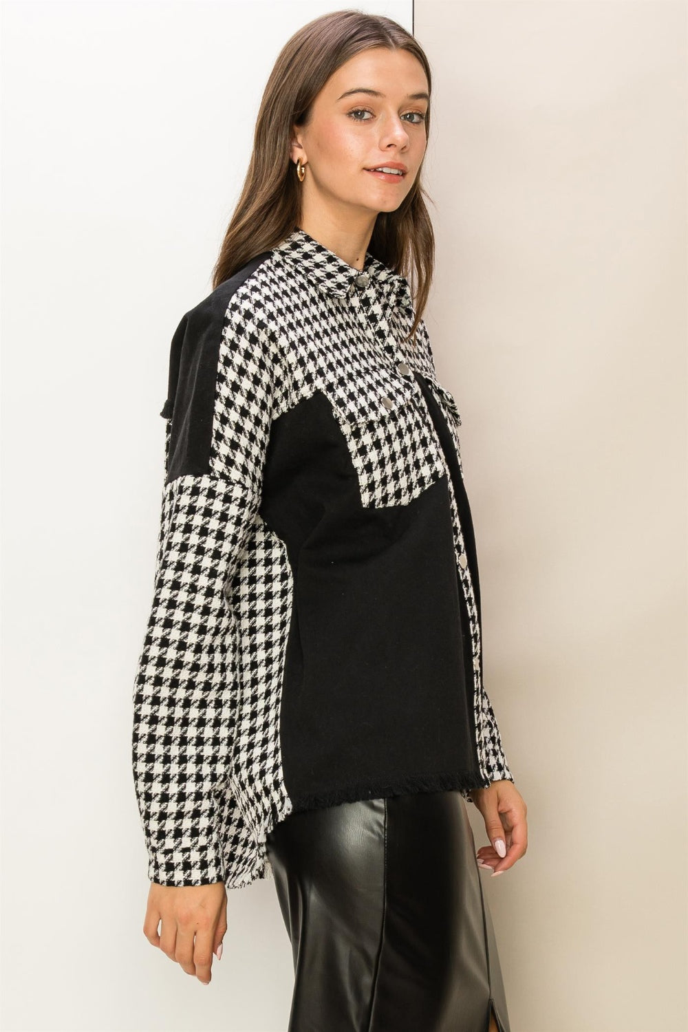 HYFVE Houndstooth Contrast Raw Hem Jacket HYFVE Houndstooth Contrast Raw Hem Jacket - TopFashionHQ