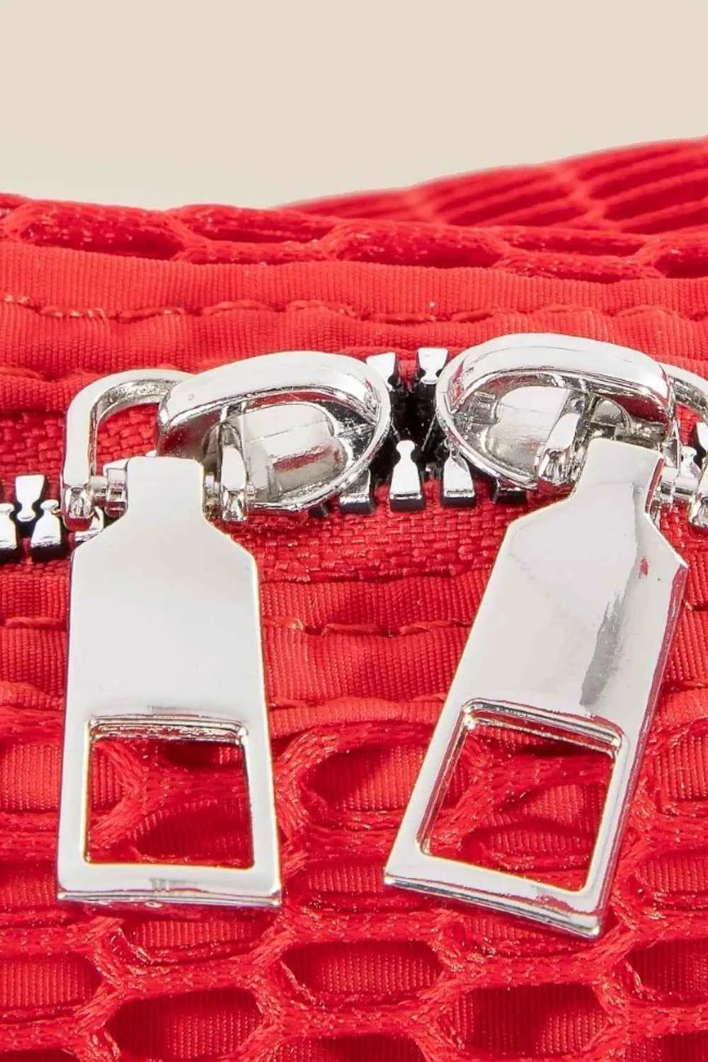 Fame Textured Mesh Knot Shoulder Bag Fame Textured Mesh Knot Shoulder Bag