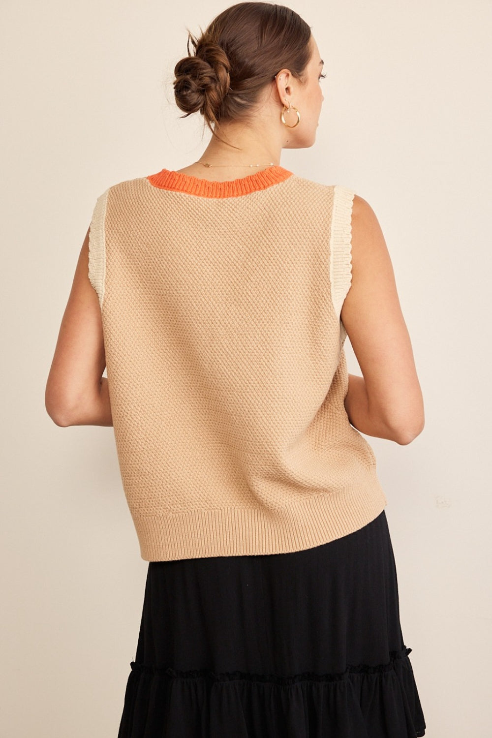 In February Contrast Round Neck Sweater Vest In February Contrast Round Neck Sweater Vest - TopFashionHQ
