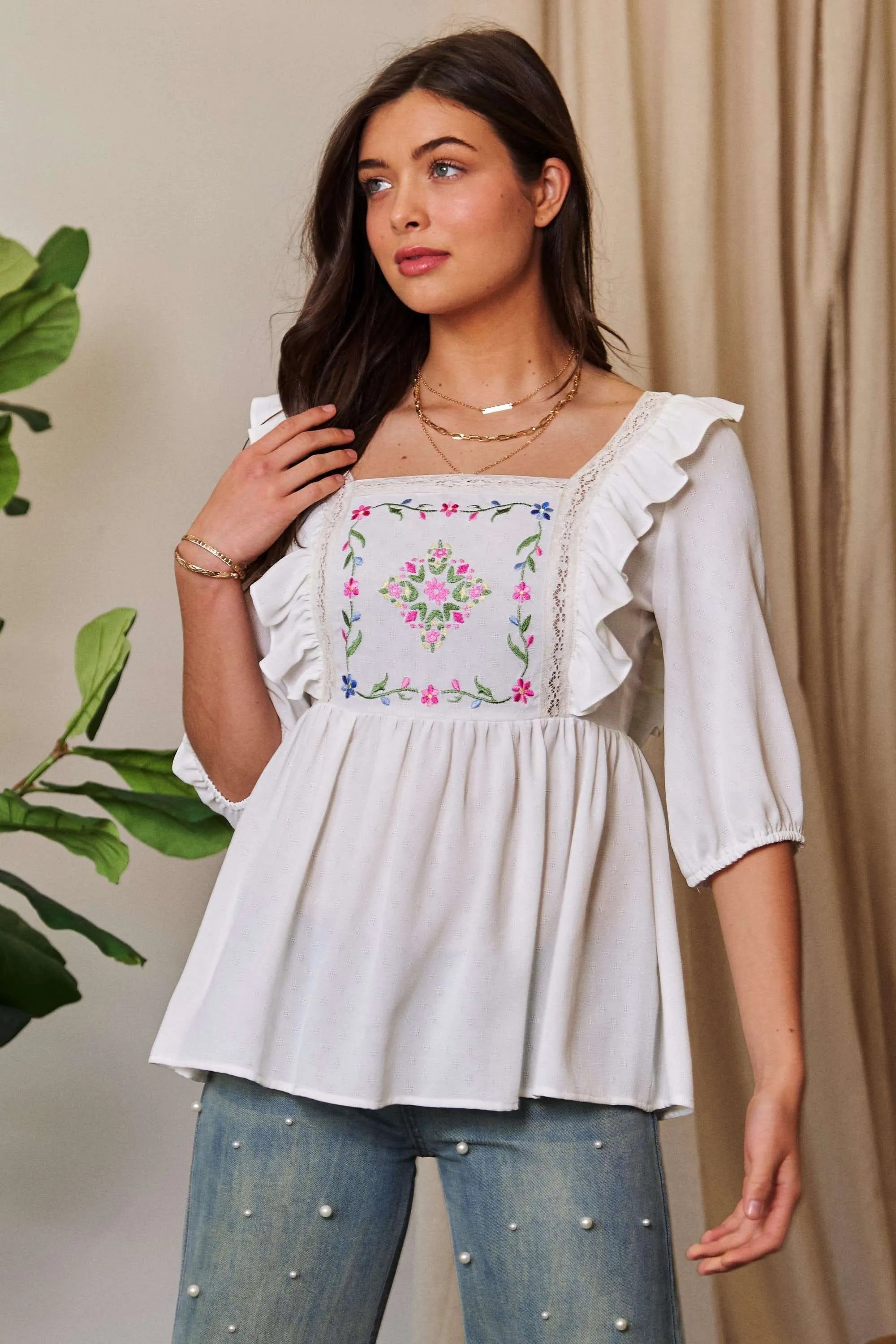 Davi & Dani Texture Tie Back Floral Embroidery Frill Blouse 69082f8a9d4a4c96b6cbda9d530628fb-Max-Origin
