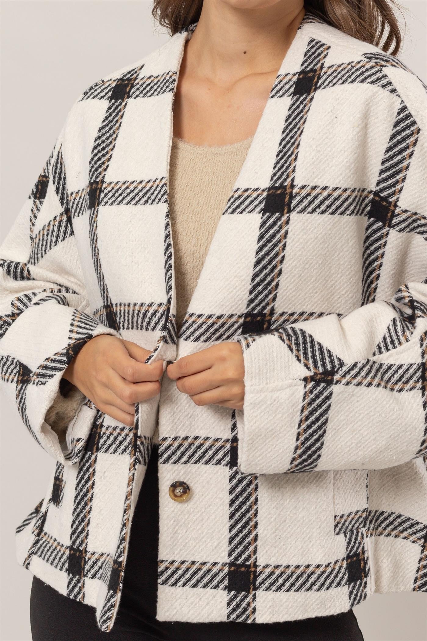 HYFVE Plaid Long Sleeve Jacket with Side Slit Pockets HYFVE Plaid Long Sleeve Jacket with Side Slit Pockets