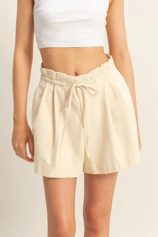 HYFVE High-Waisted Washed Twill Paperbag Shorts 6eab2606-6d51-4aa5-96f9-fee83a4b3910-Max-Origin