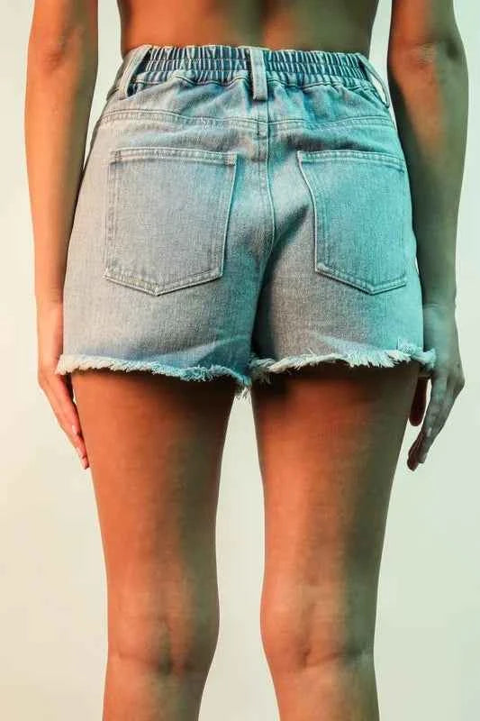 VERY J Raw Hem Pocketed Contrast Washed Denim Shorts VERY J Raw Hem Pocketed Contrast Washed Denim Shorts