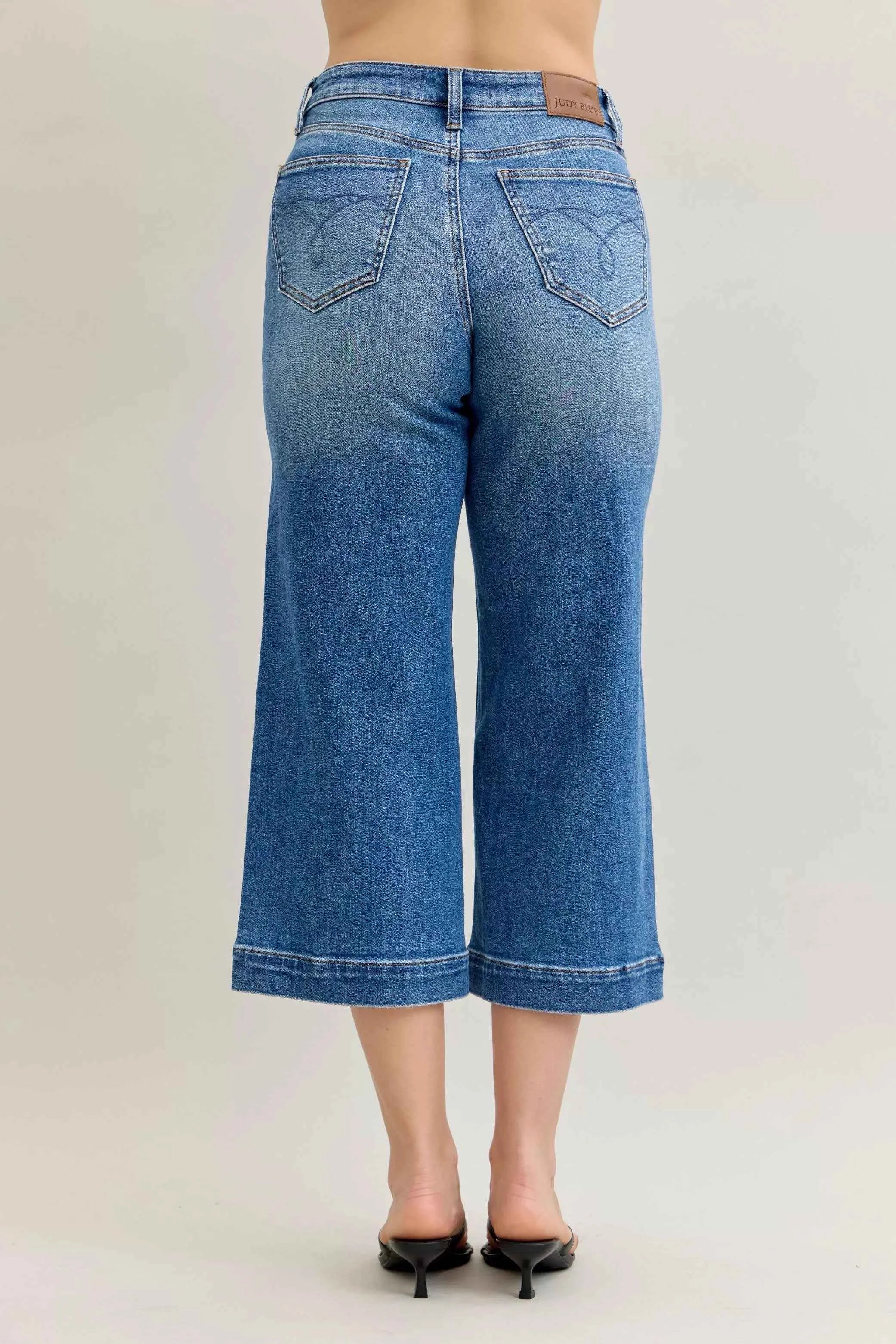 Judy Blue Mid Rise Crop Wide Leg Jeans Judy Blue Mid Rise Crop Wide Leg Jeans