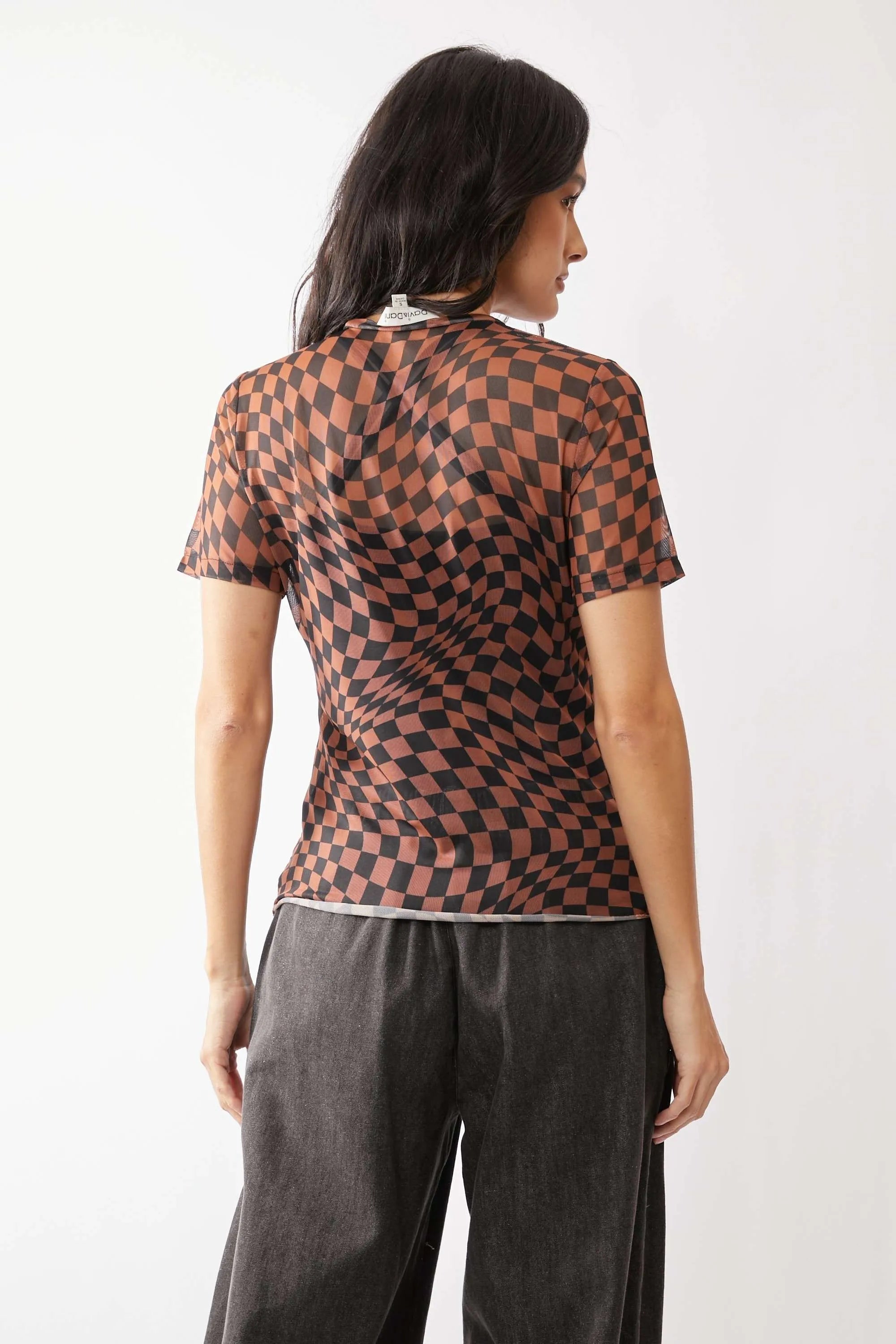 Davi & Dani Checker Board Printed Mesh Short Sleeve Top 71befabaaebb45bc8f87606b67d35e51-Max-Origin
