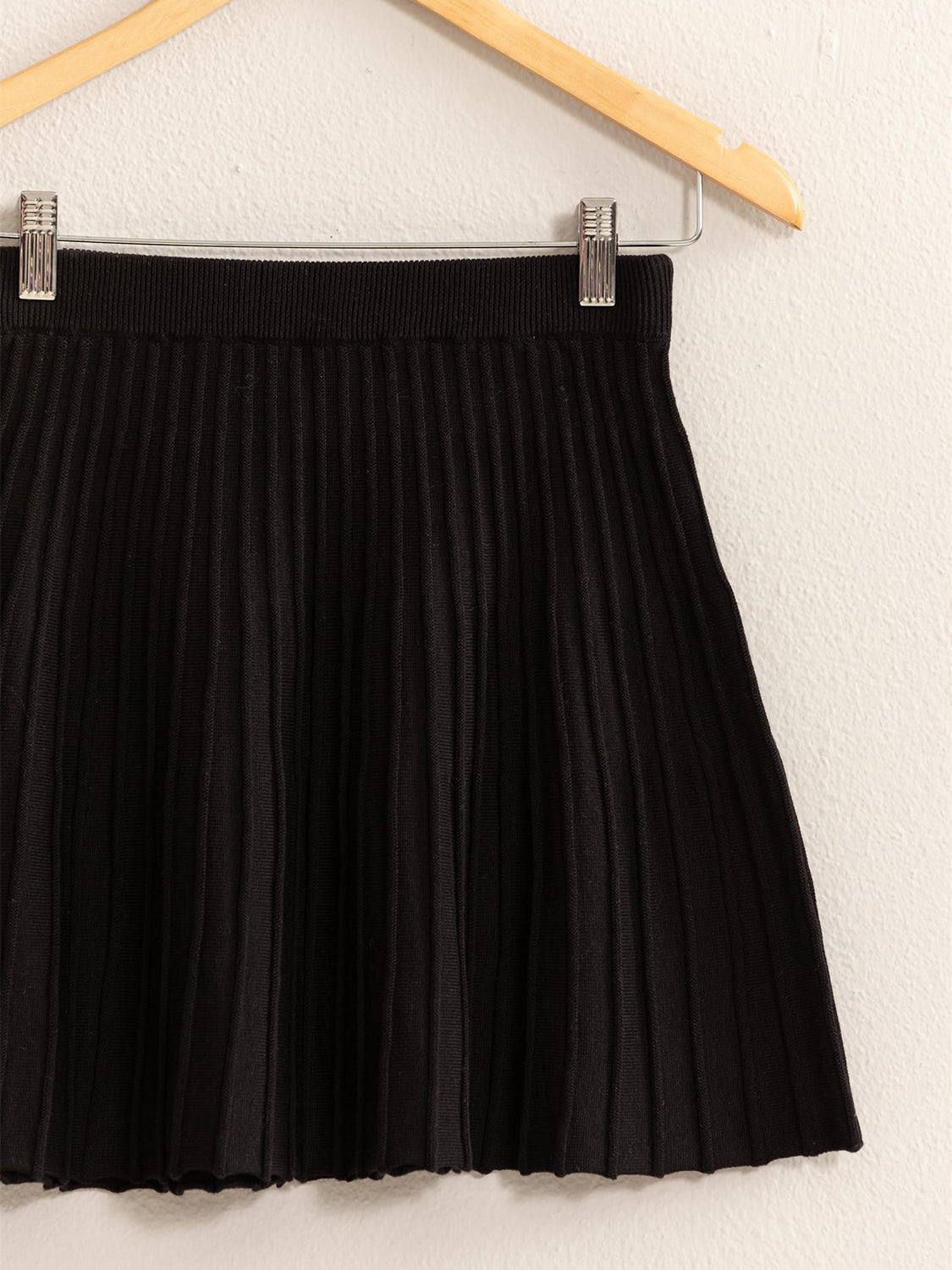 HYFVE High Waist Knit Pleated Flare Mini Skirt HYFVE High Waist Knit Pleated Flare Mini Skirt