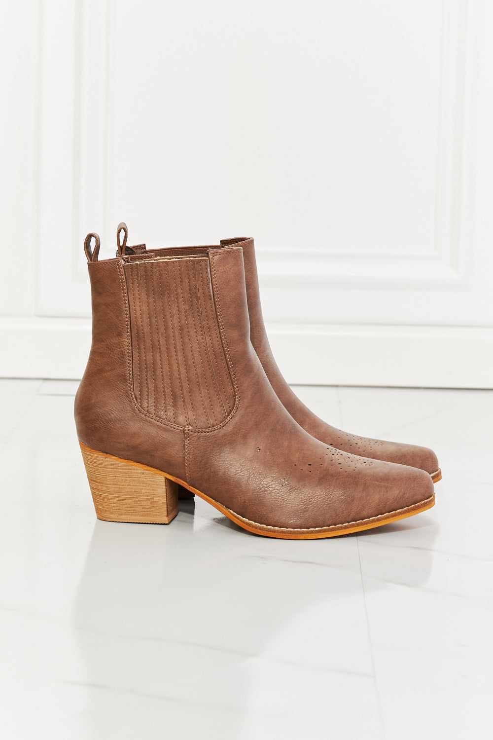 MMShoes Love the Journey Stacked Heel Chelsea Boot in Chestnut MMShoes Love the Journey Stacked Heel Chelsea Boot in Chestnut - TopFashionHQ