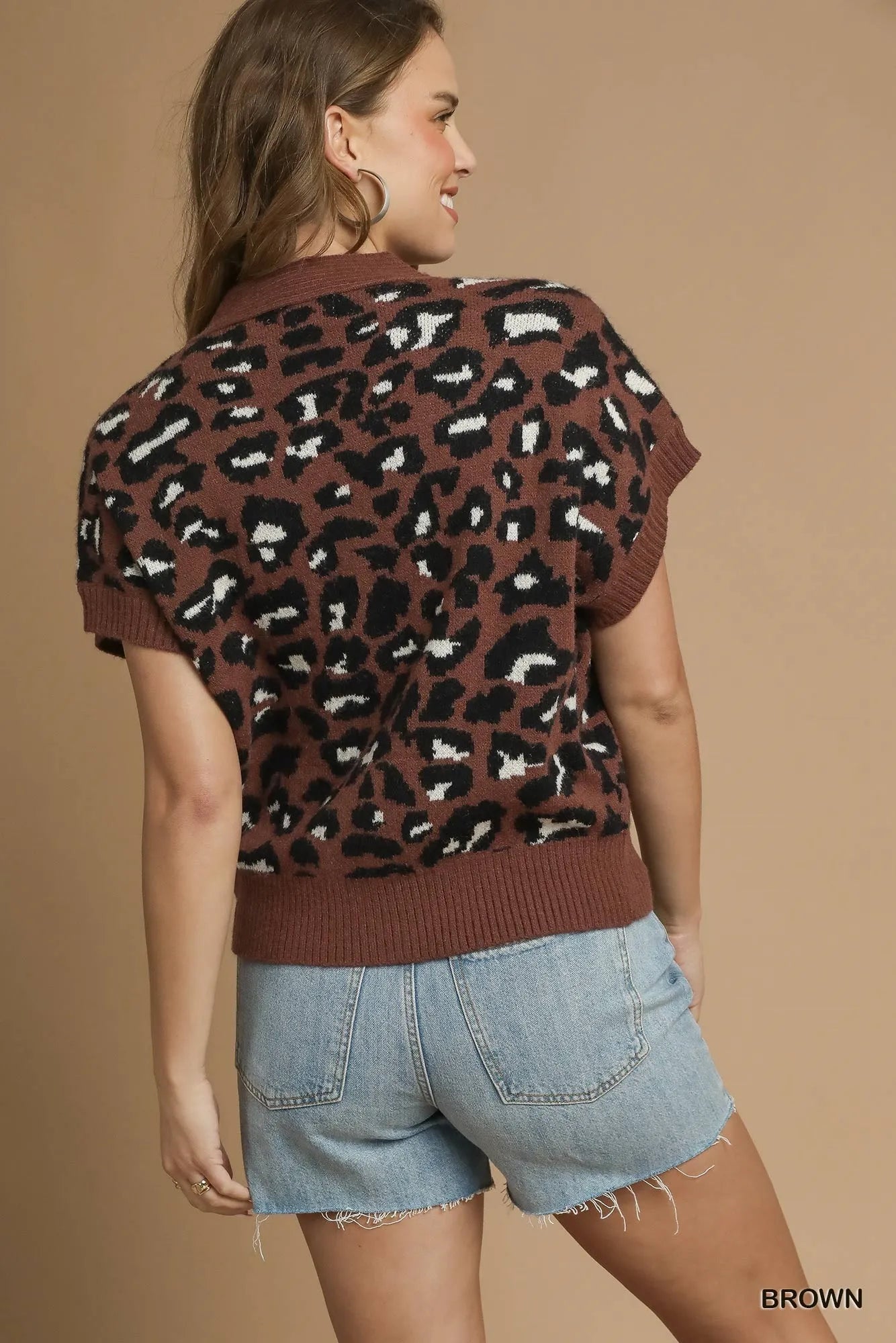 Umgee Leopard Button Down Short Sleeve Cardigan 79b130f7-6928-452f-a9dd-aaae96ca665a-Max-Origin