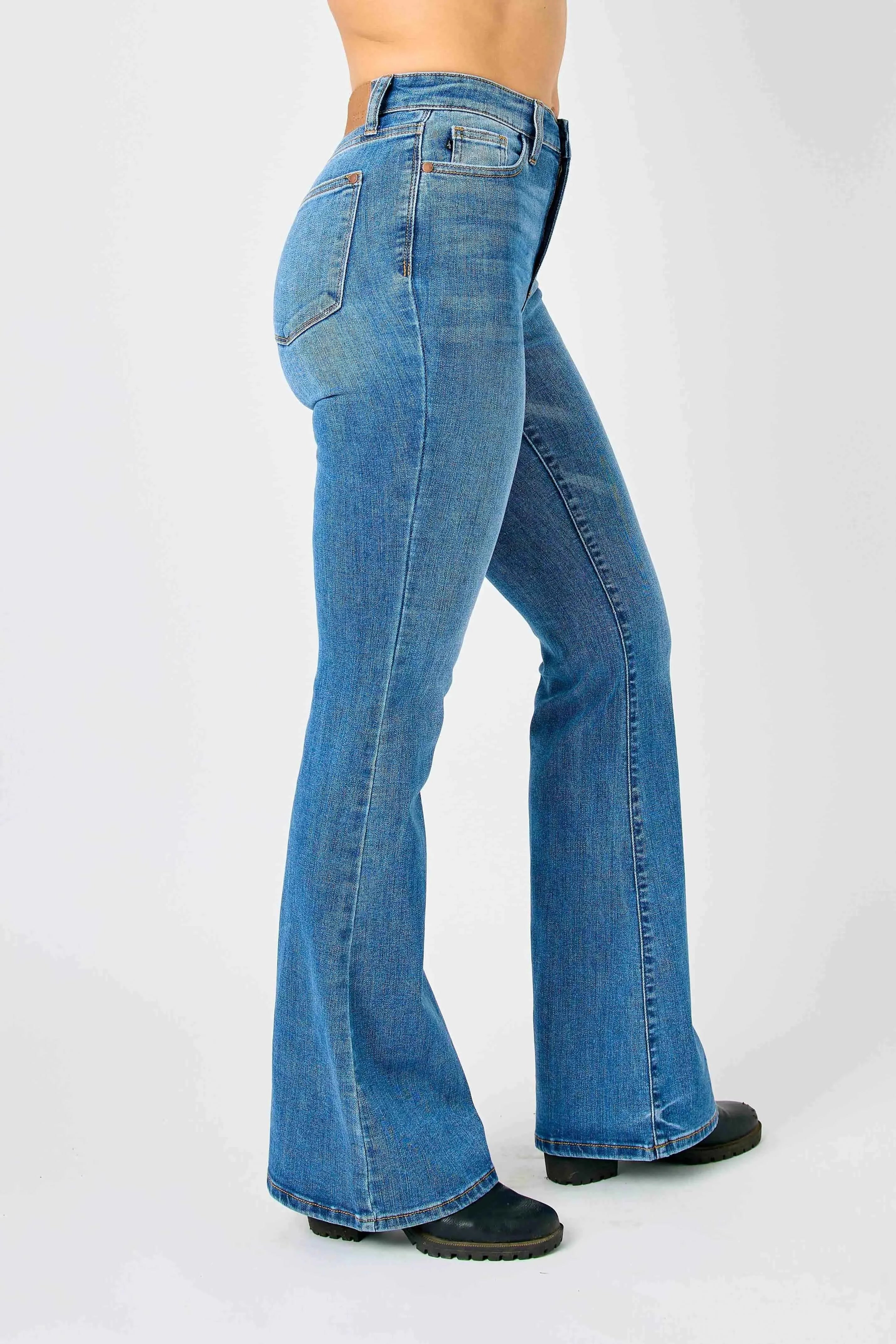 Judy Blue Full Size Hw Classic Flare Jeans Plus Size Judy Blue Full Size Hw Classic Flare Jeans Plus Size
