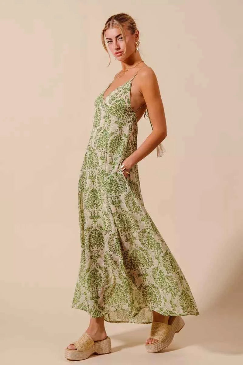 SO ME Damask Floral Summer Maxi Flowy Dress With Open Back SO ME Damask Floral Summer Maxi Flowy Dress With Open Back