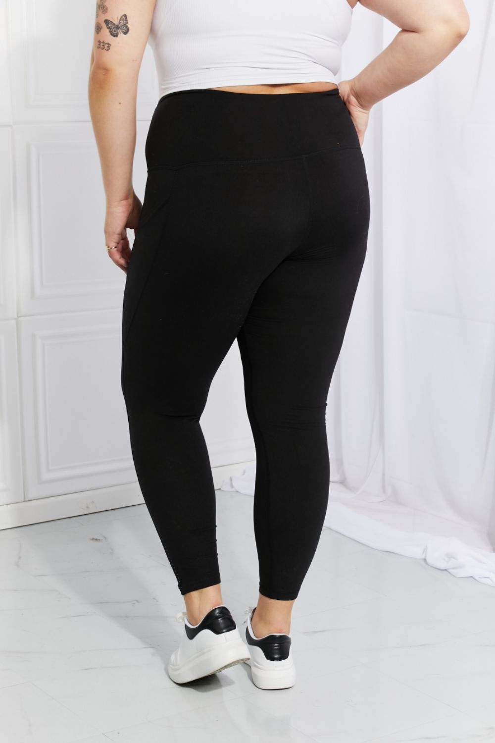 Leggings Depot Full Size Strengthen and Lengthen Reflective Dot Active Leggings Leggings Depot Full Size Strengthen and Lengthen Reflective Dot Active Leggings - TopFashionHQ