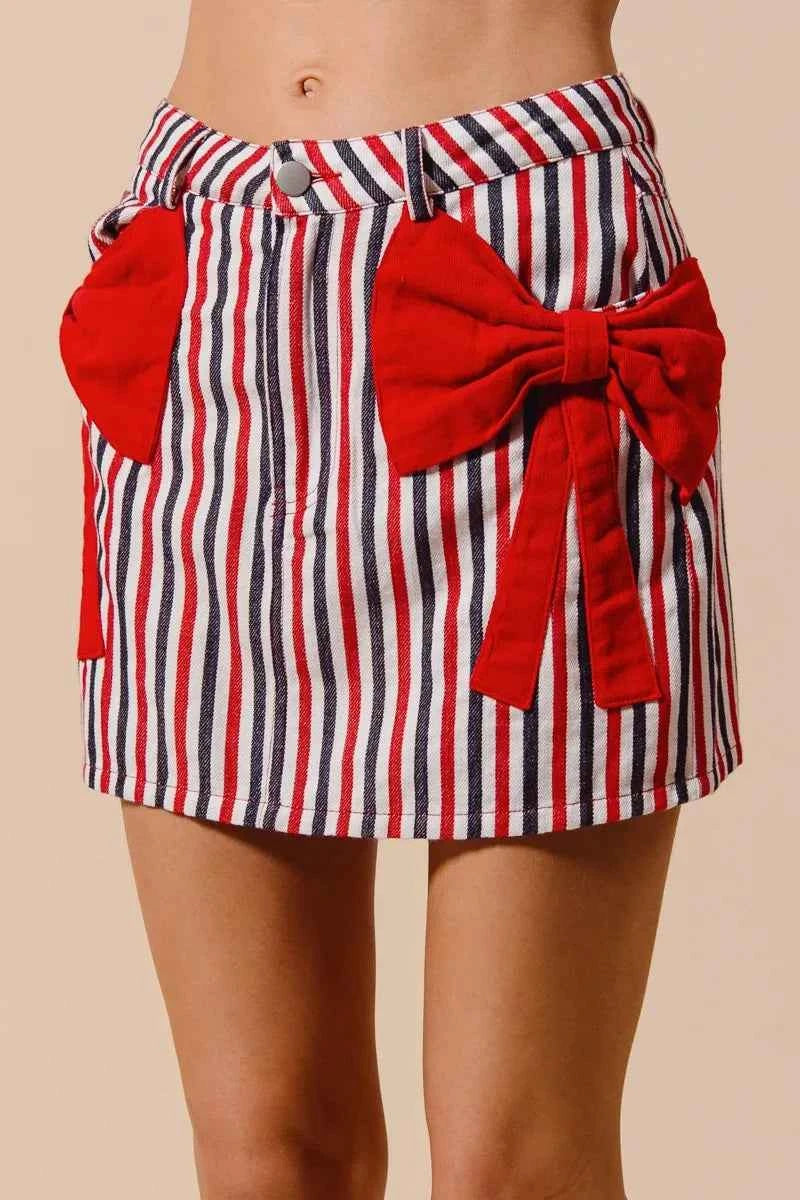 SO ME Contrast Bow Knot Pocket Fourth Of July Denim Skirt SO ME Contrast Bow Knot Pocket Fourth Of July Denim Skirt