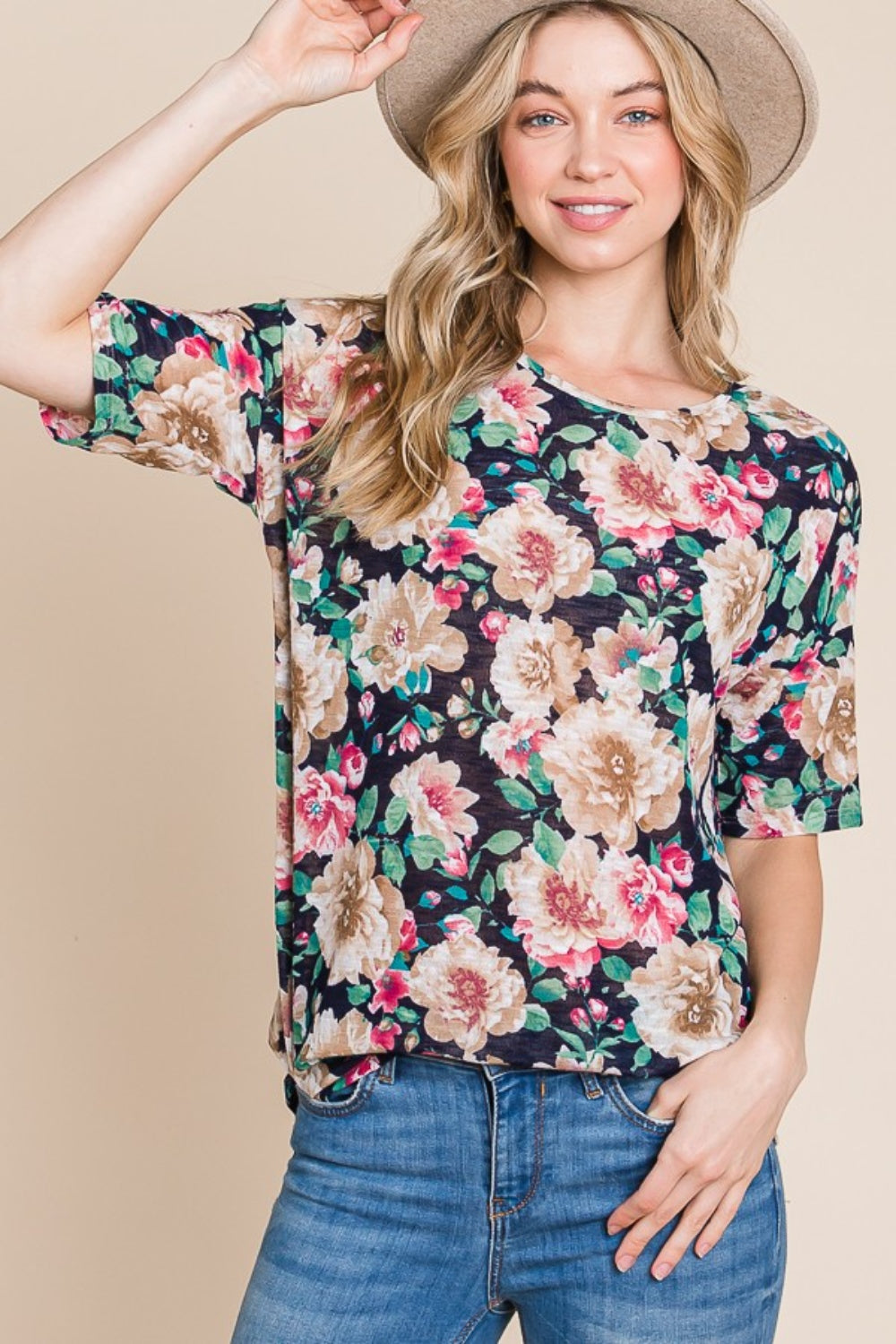 BOMBOM Floral Round Neck T-Shirt BOMBOM Floral Round Neck T-Shirt - TopFashionHQ