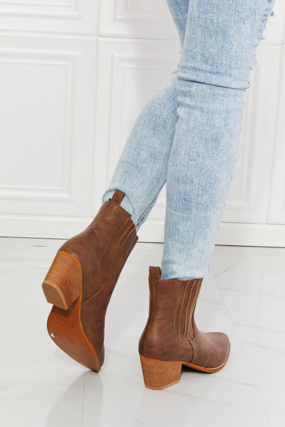 MMShoes Love the Journey Stacked Heel Chelsea Boot in Chestnut MMShoes Love the Journey Stacked Heel Chelsea Boot in Chestnut - TopFashionHQ