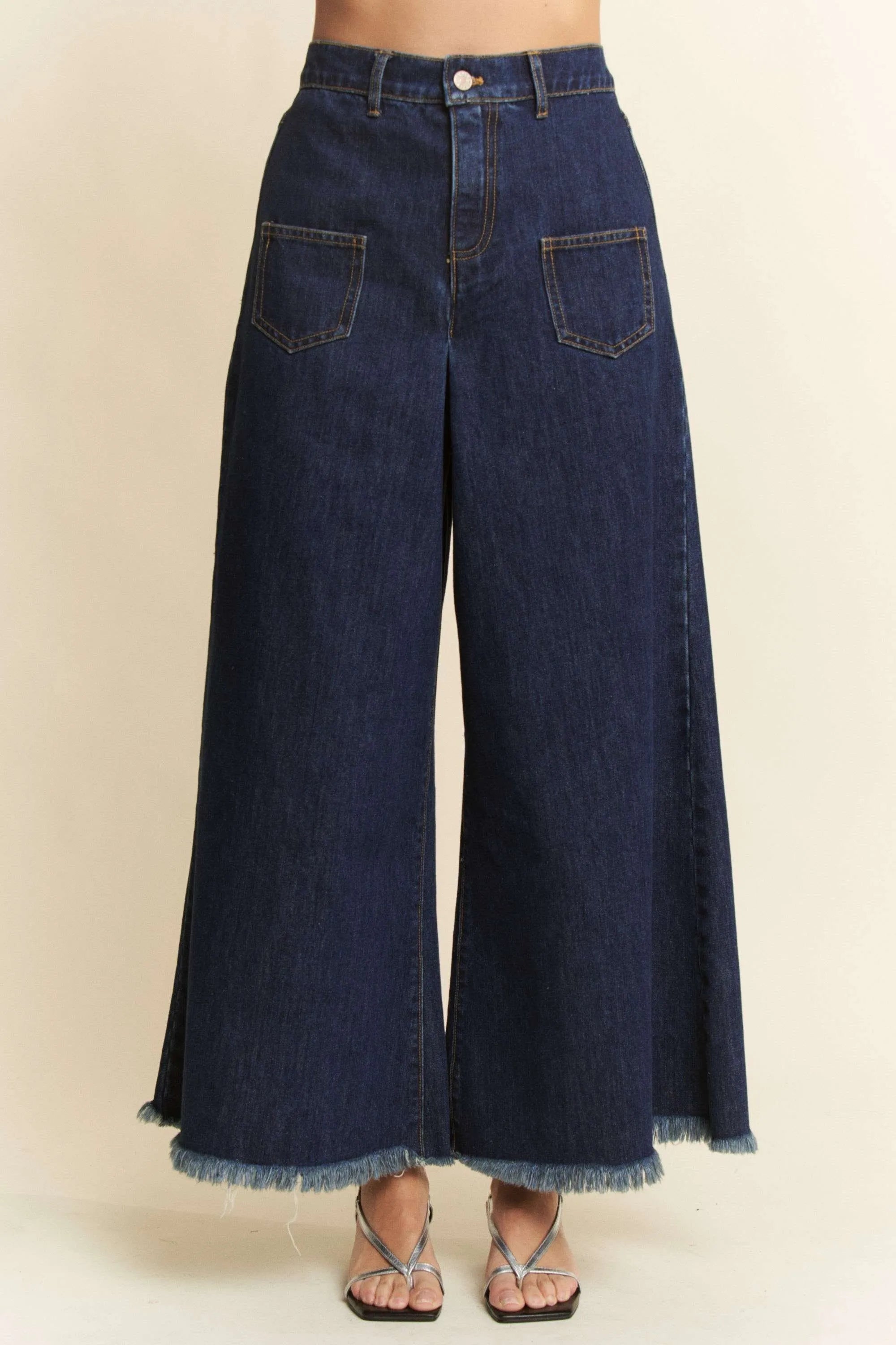 Davi & Dani Patch Pocket Wide Leg Culotte Jeans 89c8569fb86d44c2b1996c0095e53fe5-Max-Origin