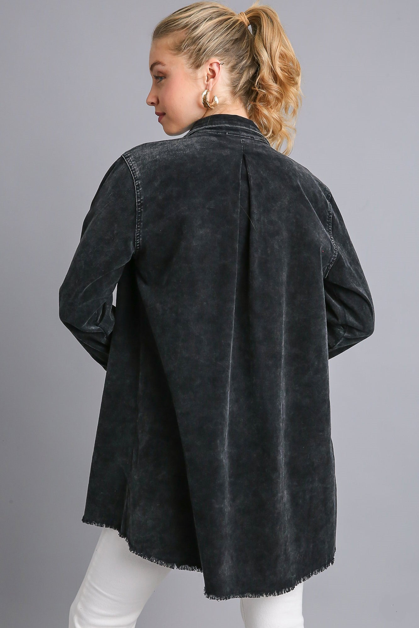 Umgee Raw Hem Button Down Denim Jacket with Chest Pockets Umgee Raw Hem Button Down Denim Jacket with Chest Pockets - TopFashionHQ