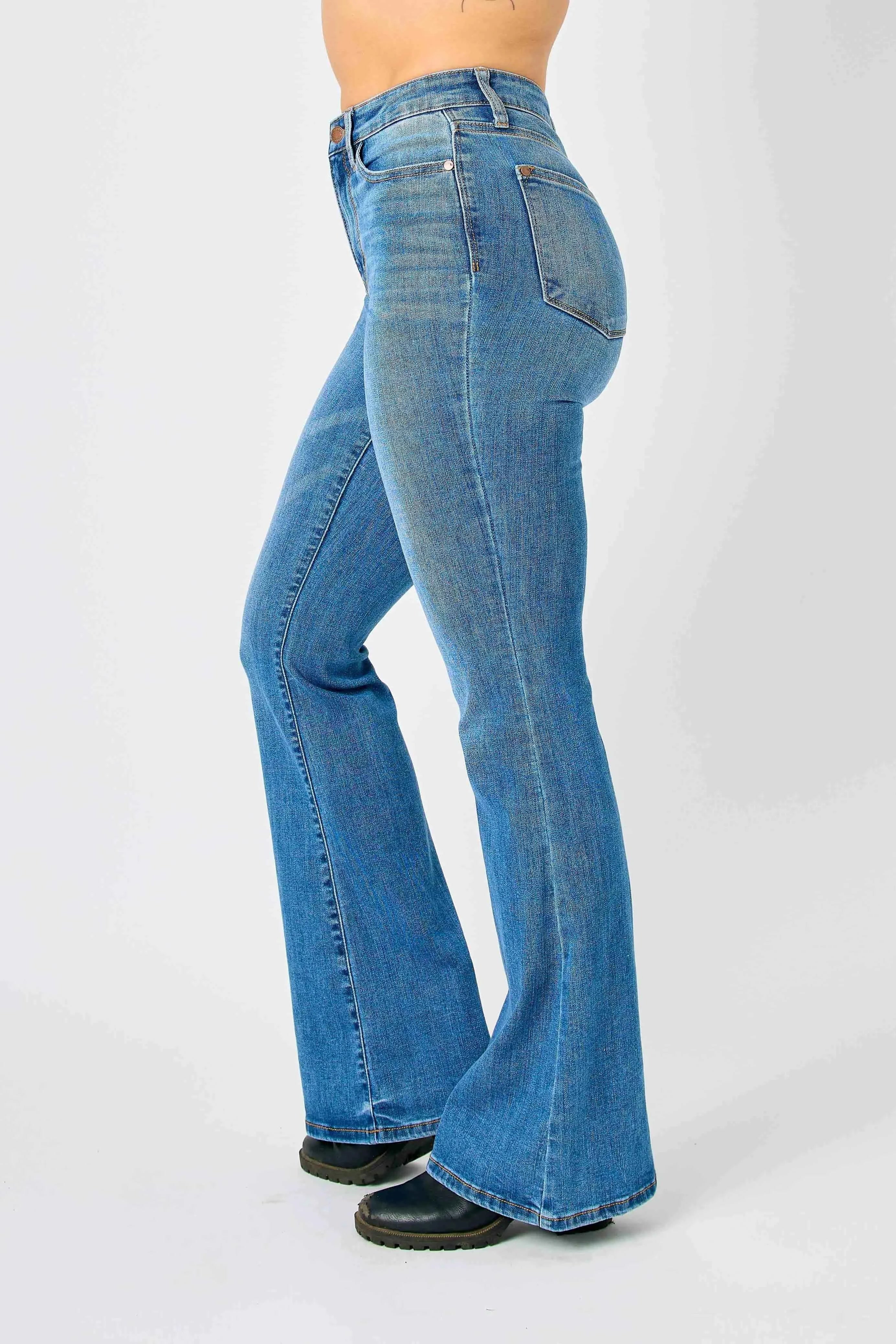 Judy Blue Full Size Hw Classic Flare Jeans Plus Size Judy Blue Full Size Hw Classic Flare Jeans Plus Size
