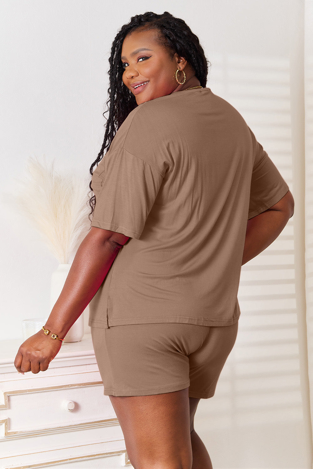 Basic Bae Full Size Soft Rayon Half Sleeve Top and Shorts Set Basic Bae Full Size Soft Rayon Half Sleeve Top and Shorts Set - TopFashionHQ